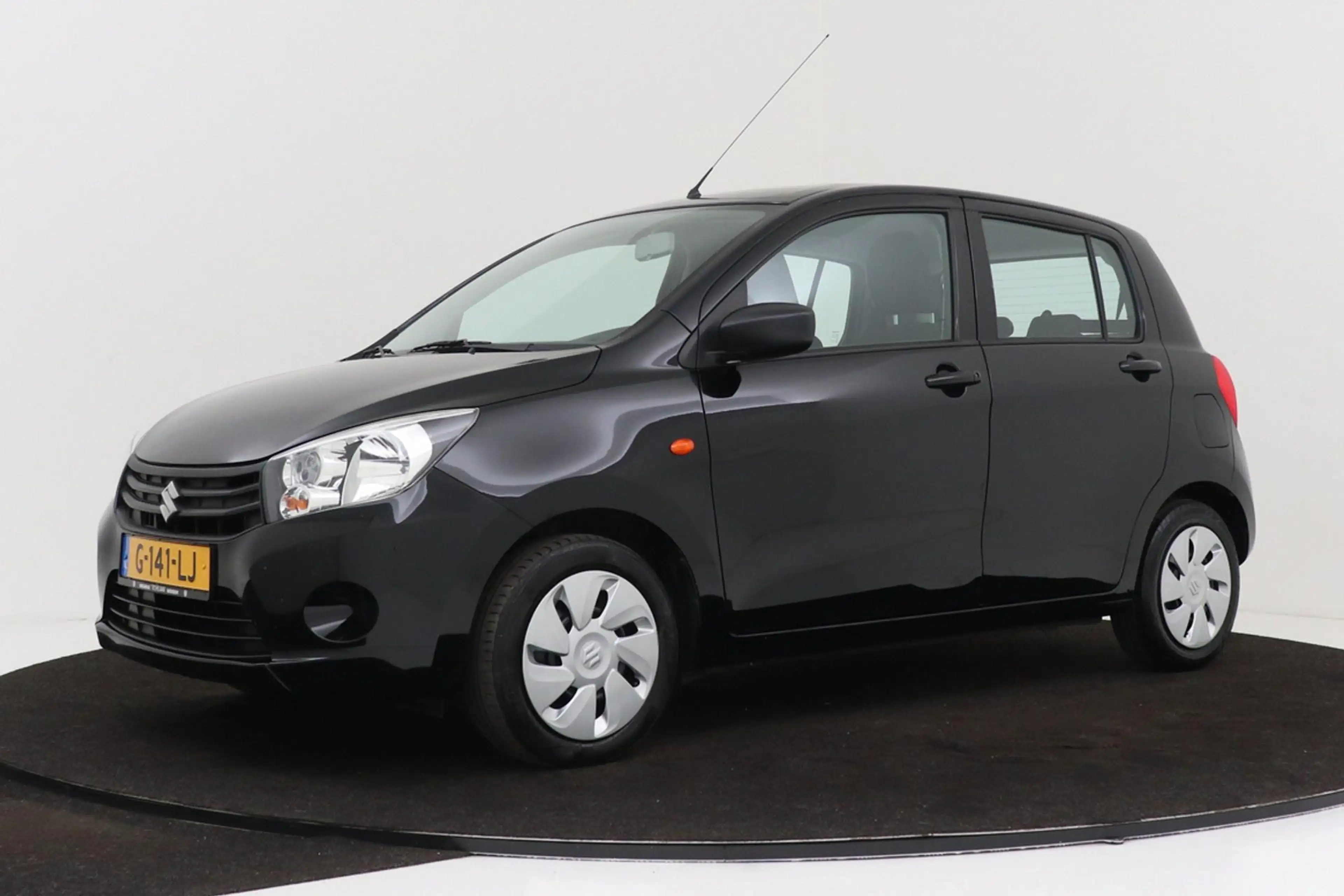 Suzuki Celerio 1.0 Comfort | Navigatie | Parkeersensoren | Org NL — photo 5