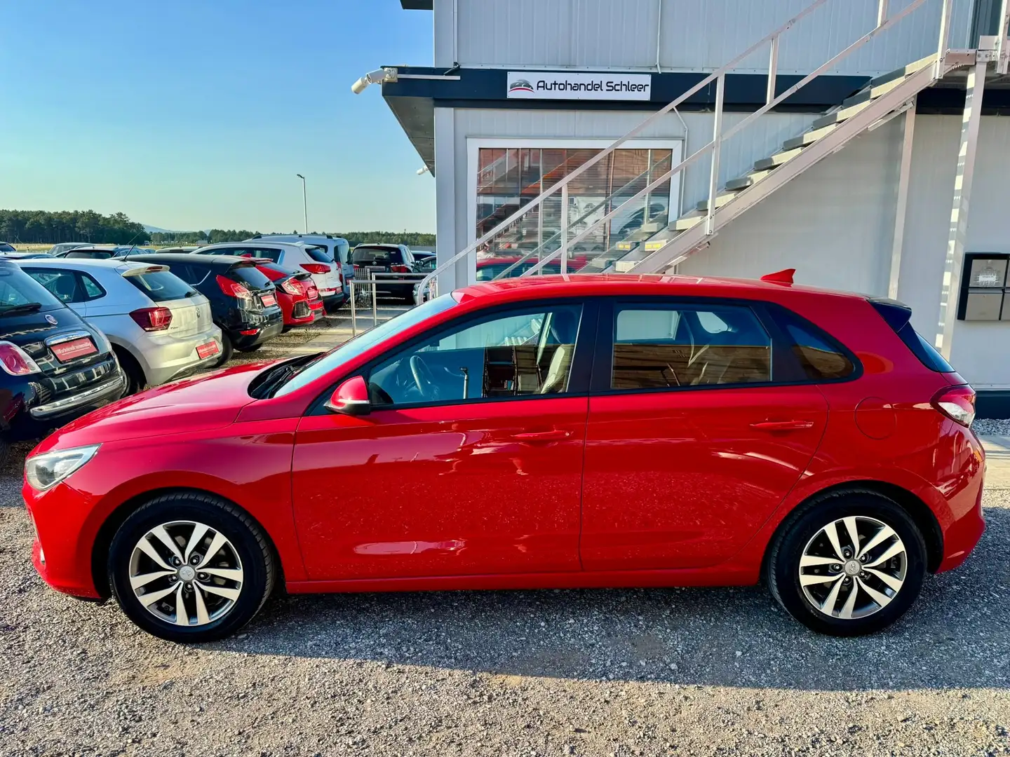 Hyundai i30 1.0 T-GDI Edition 25_Hyundai Serviceheft Rot - 2