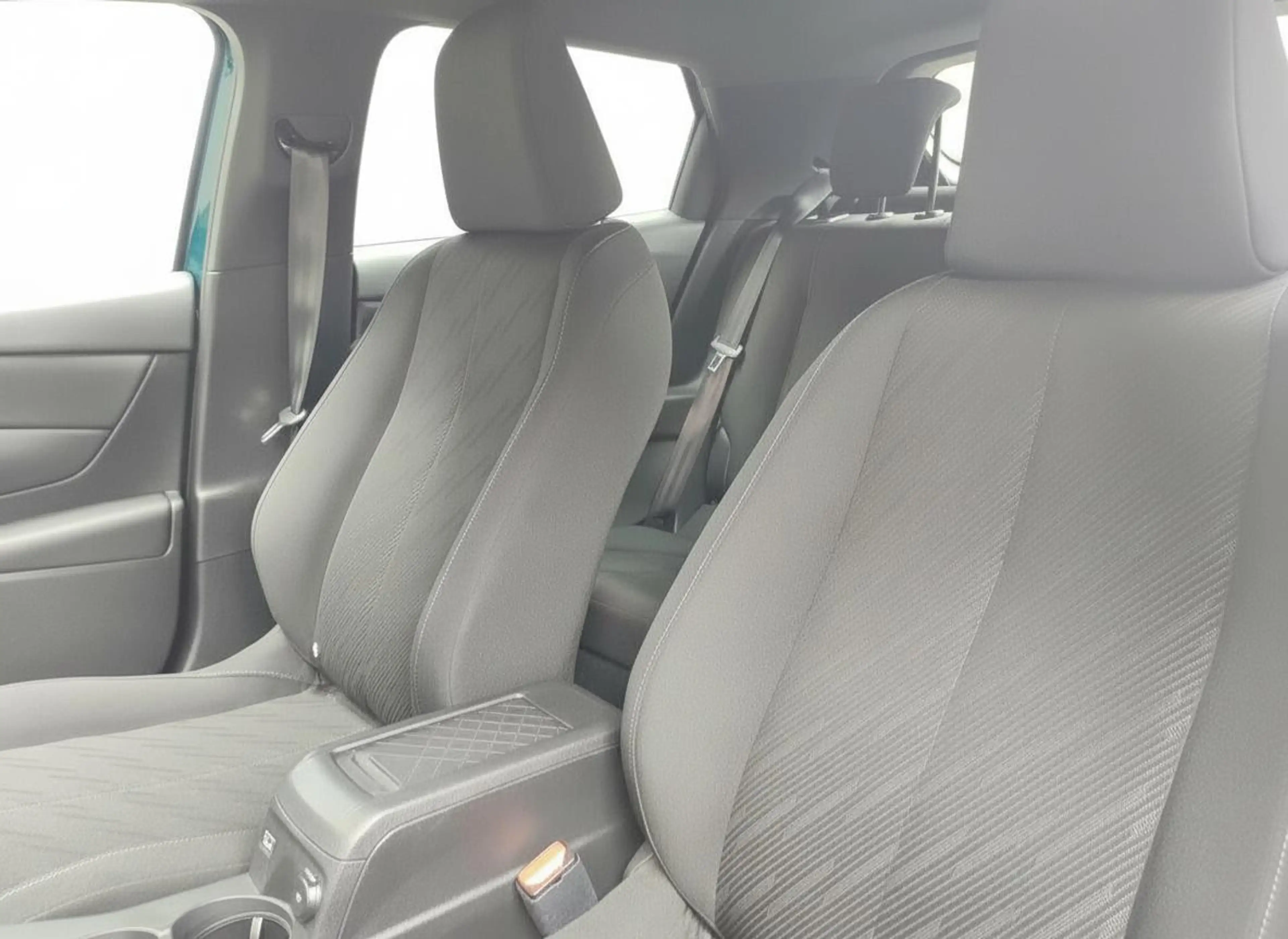 DS Automobiles DS 3 Crossback 1.2 PureTech Montmartre — photo 8