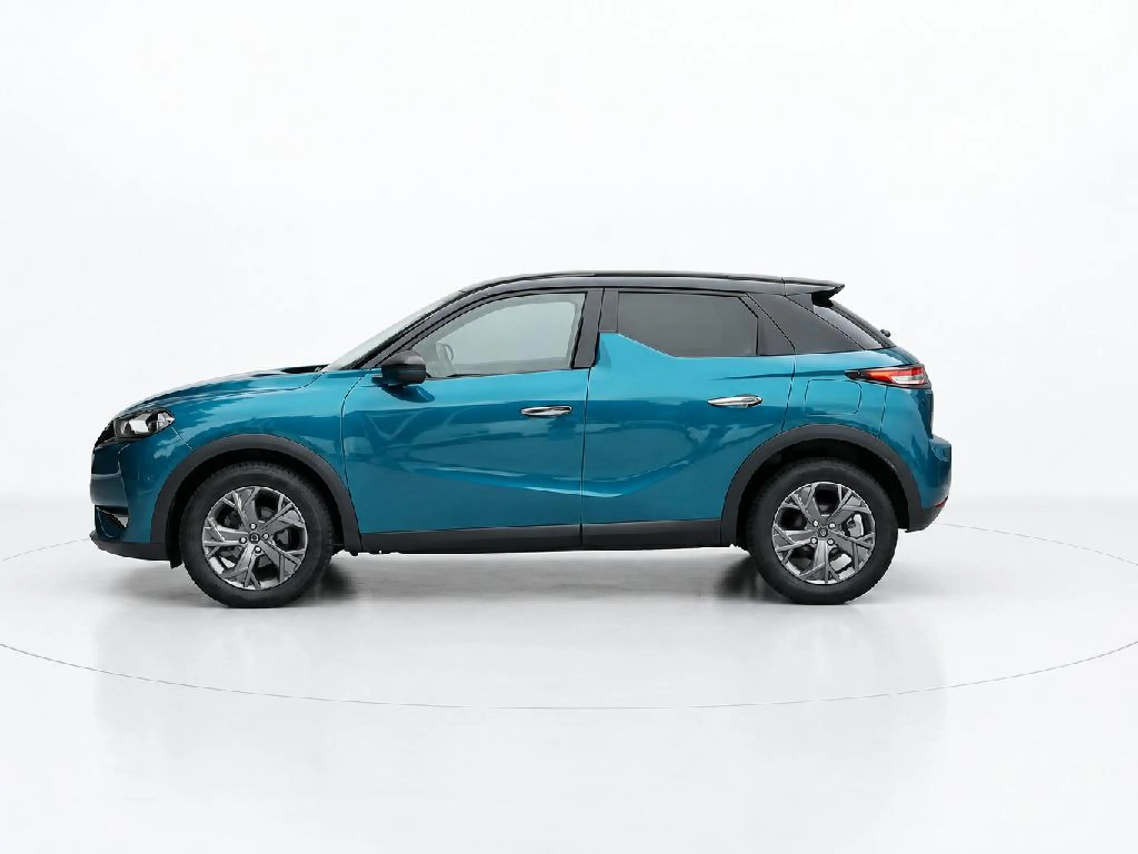 DS Automobiles DS 3 Crossback 1.2 PureTech Montmartre — photo 5