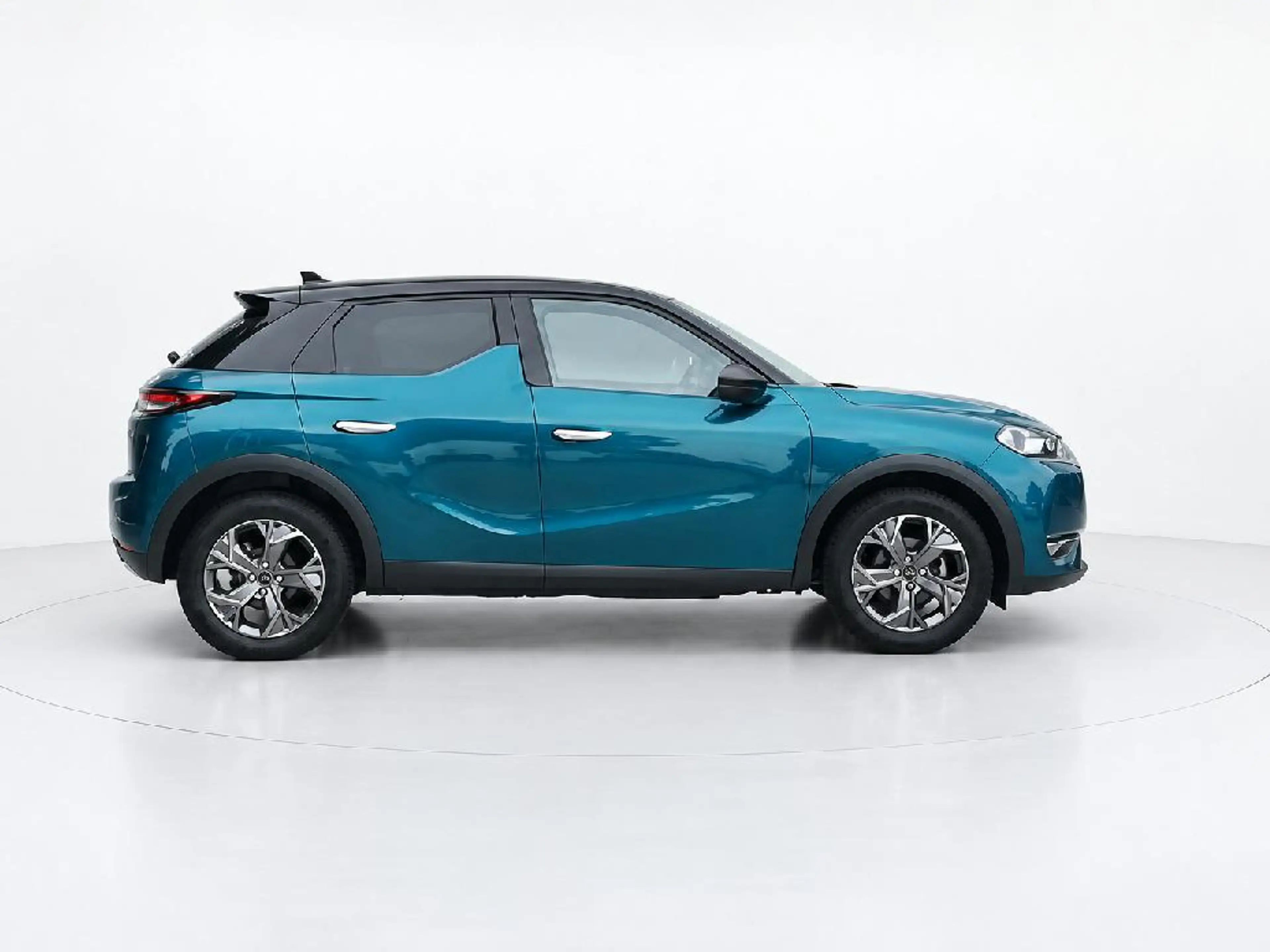 DS Automobiles DS 3 Crossback 1.2 PureTech Montmartre — photo 6