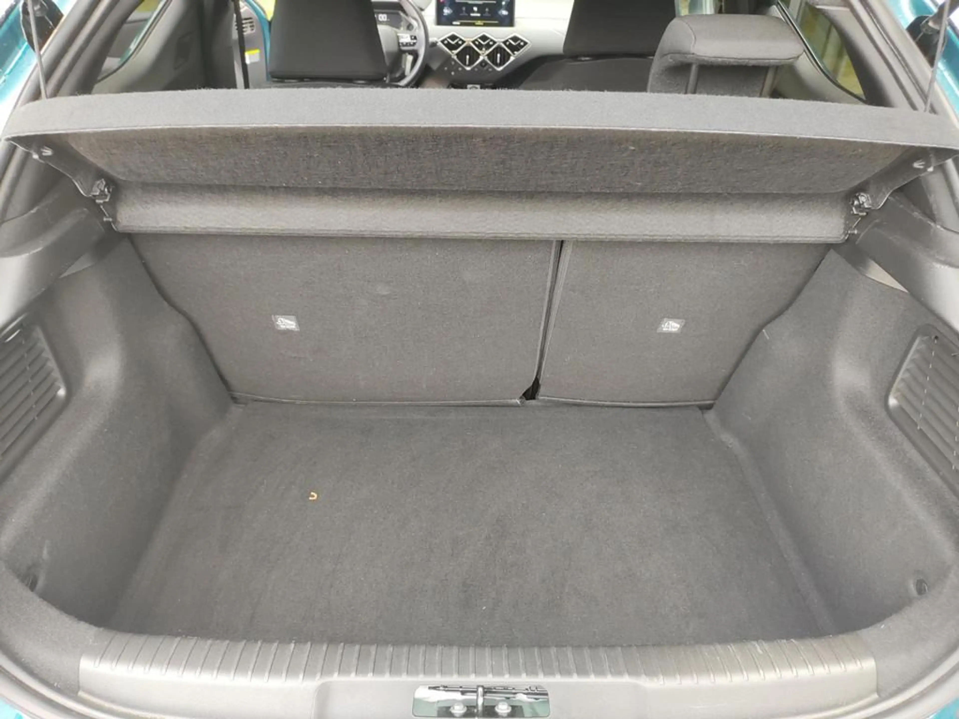 DS Automobiles DS 3 Crossback 1.2 PureTech Montmartre — photo 17