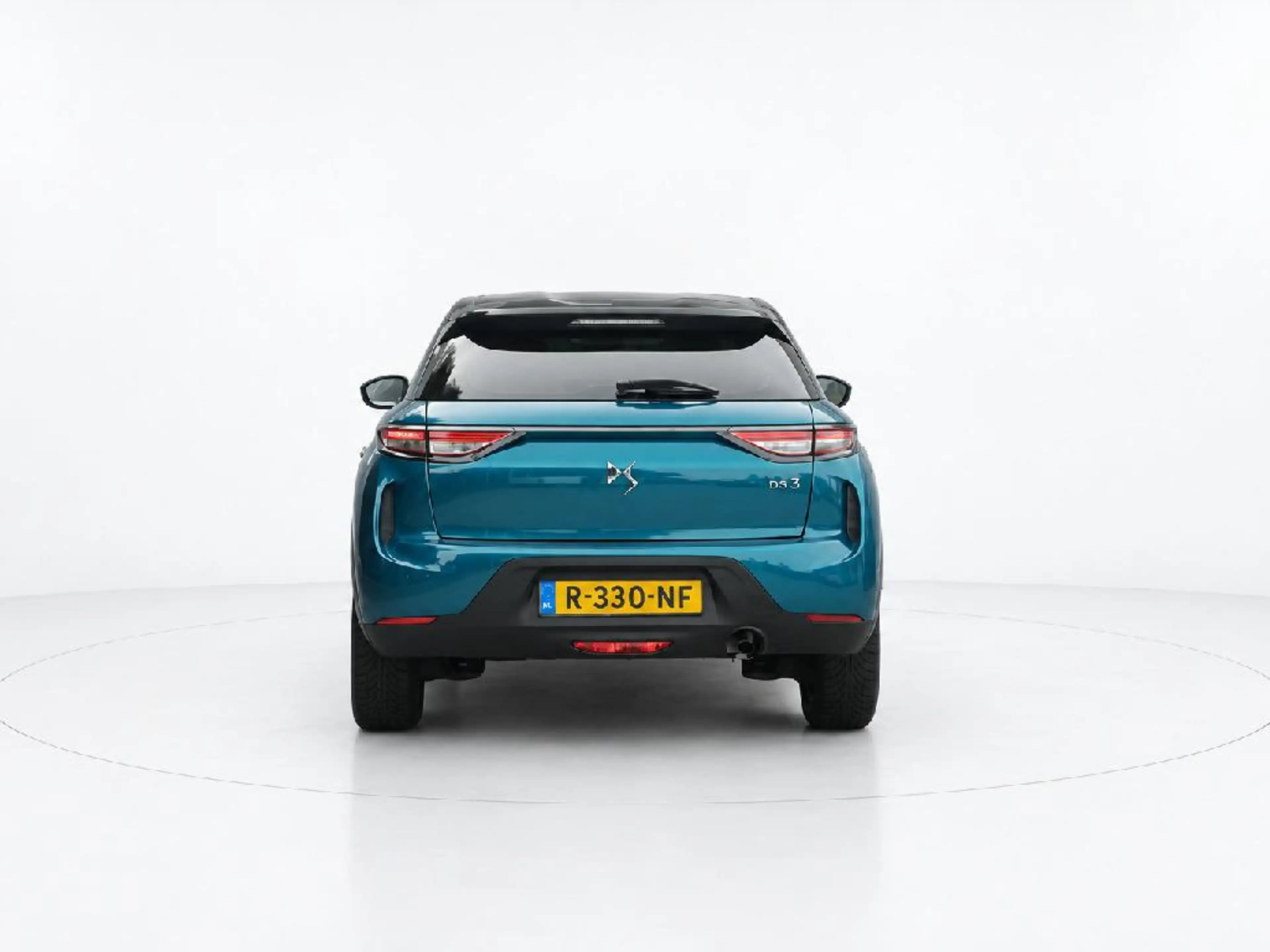 DS Automobiles DS 3 Crossback 1.2 PureTech Montmartre — photo 4