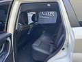 Mahindra XUV500 2.2D W8 FWD Blanc - thumbnail 25