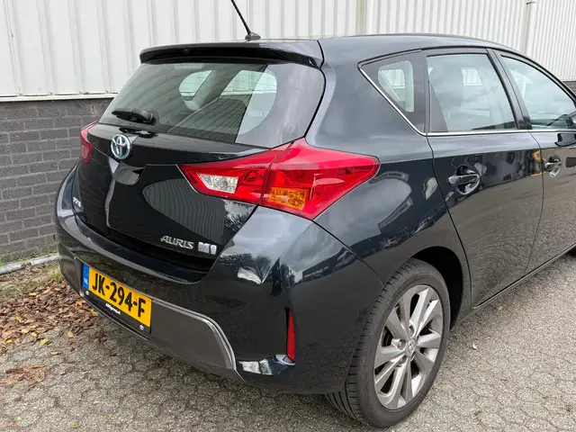 Toyota Auris view 6