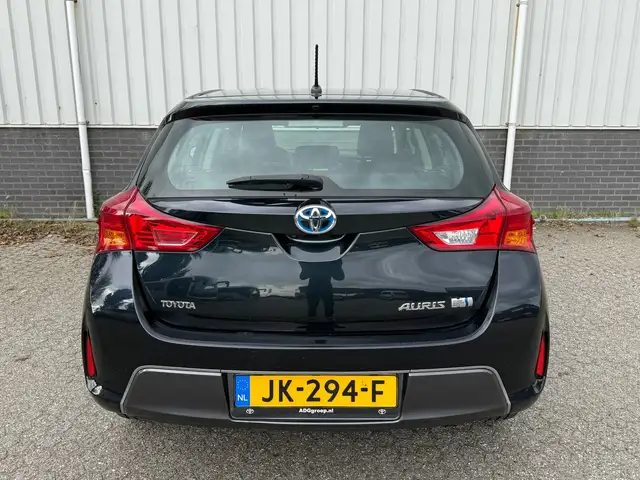 Toyota Auris view 8