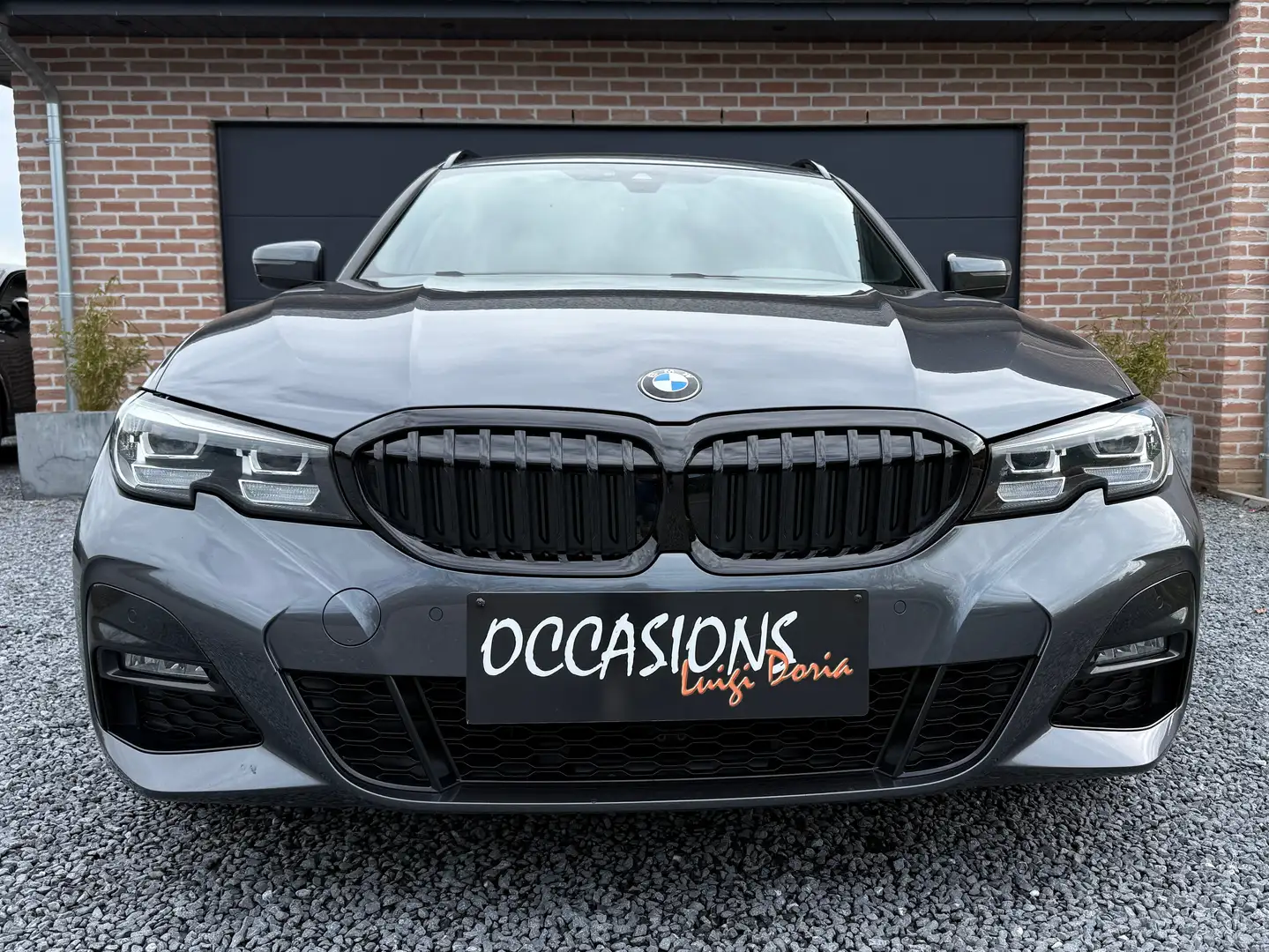 BMW 330 Touring 330eAS PHEV Pack M Sport Grijs - 2
