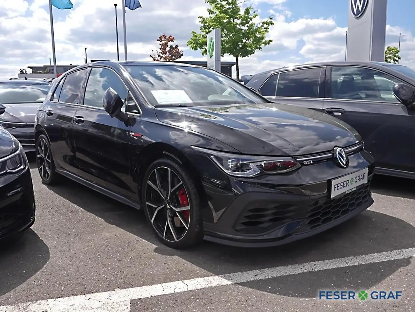 Volkswagen Golf VIII GTI Clubsport 2.0 TSI DSG R-Kamera 19" Zwart - 2