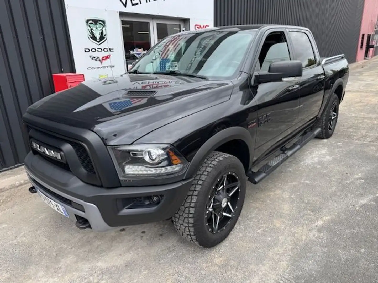 Dodge RAM 1500 CREW CAB REBEL 72149KM Schwarz - 2