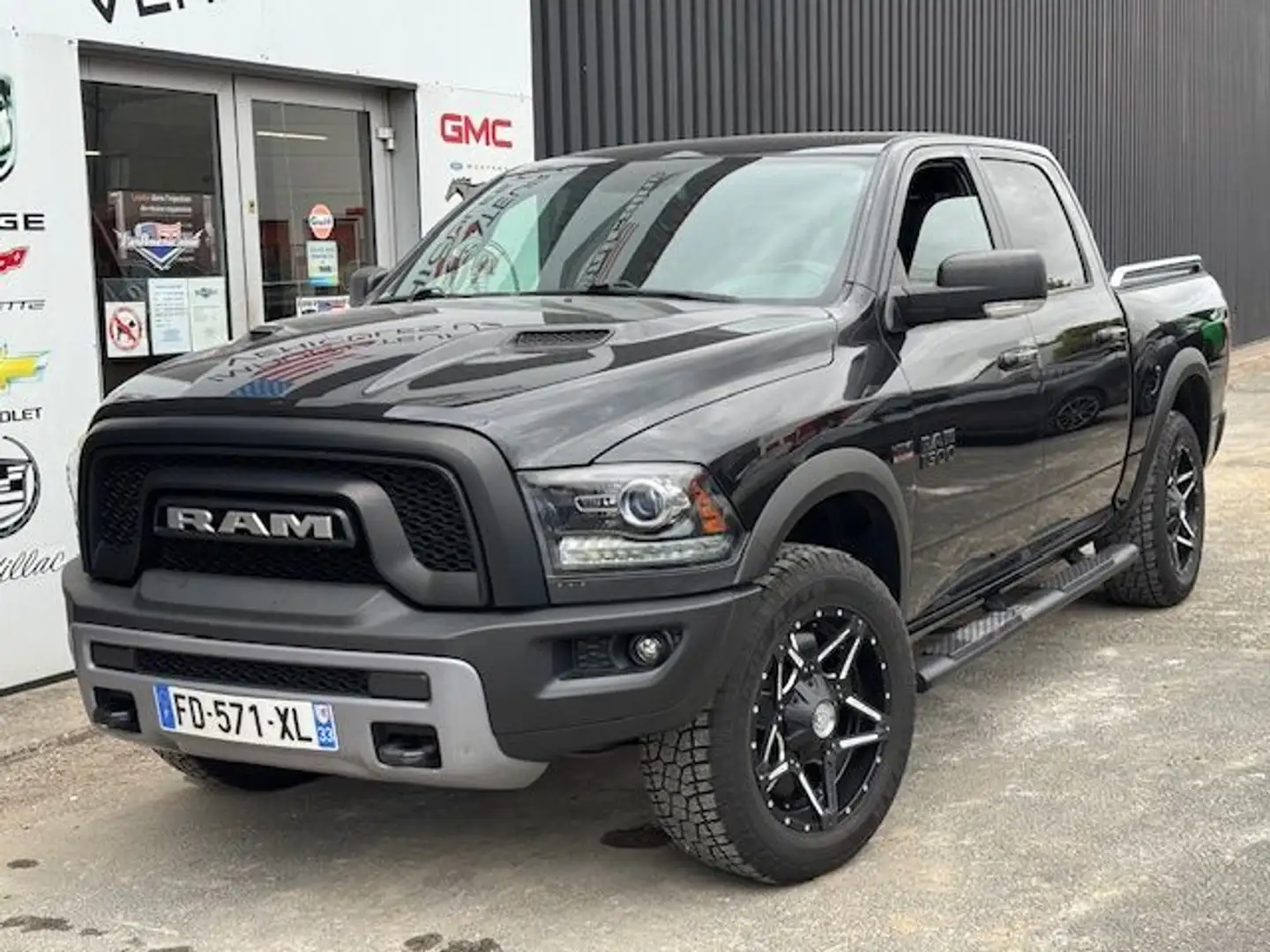 Dodge RAM 1500 CREW CAB REBEL 72149KM Schwarz - 1