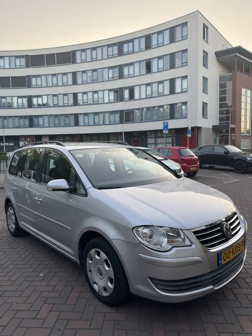 Volkswagen Touran 1.4 TSI Comfortline - 1