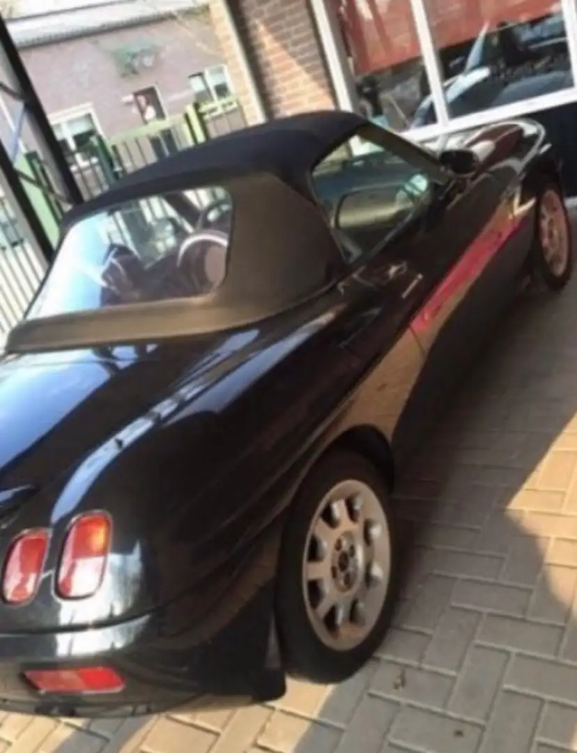 Fiat Barchetta Barchetta 1.8-16V Schwarz - 2