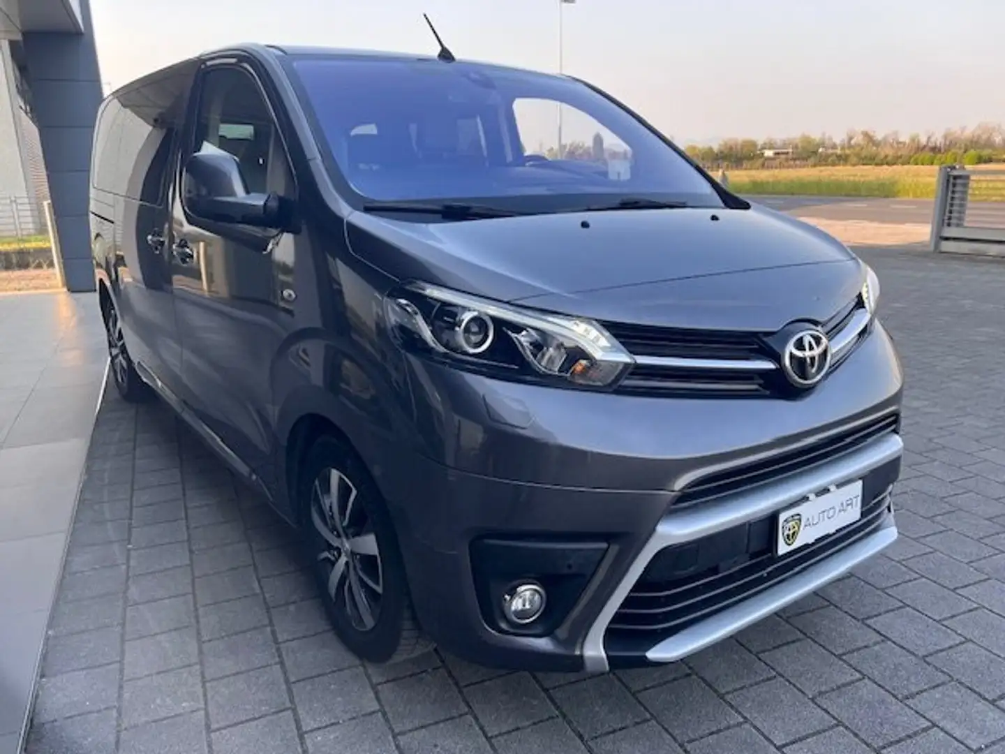 Toyota Proace 2.0 177CV Luxury Grigio - 1