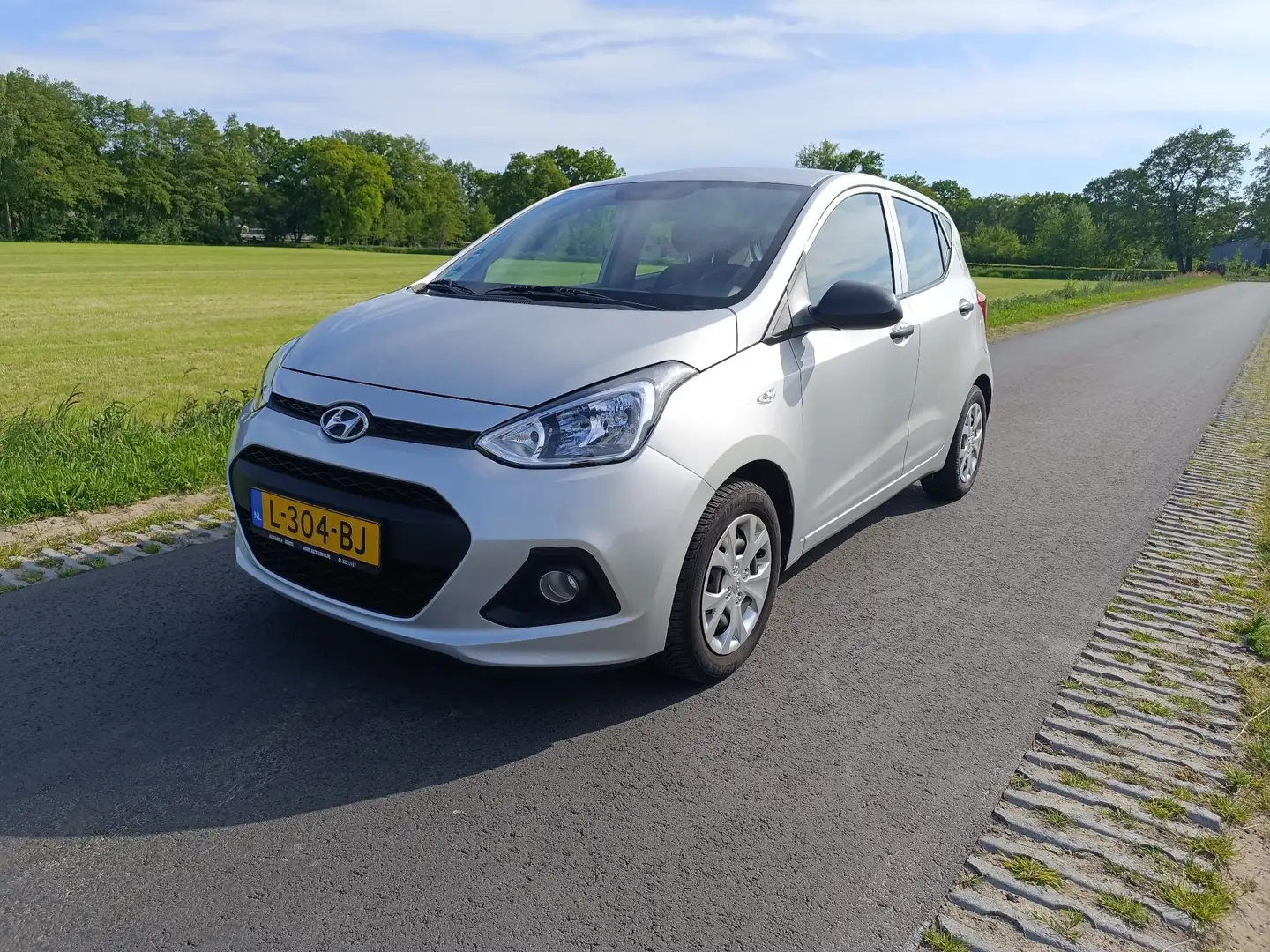 Hyundai i10 1.0 Automatik Classic - 1