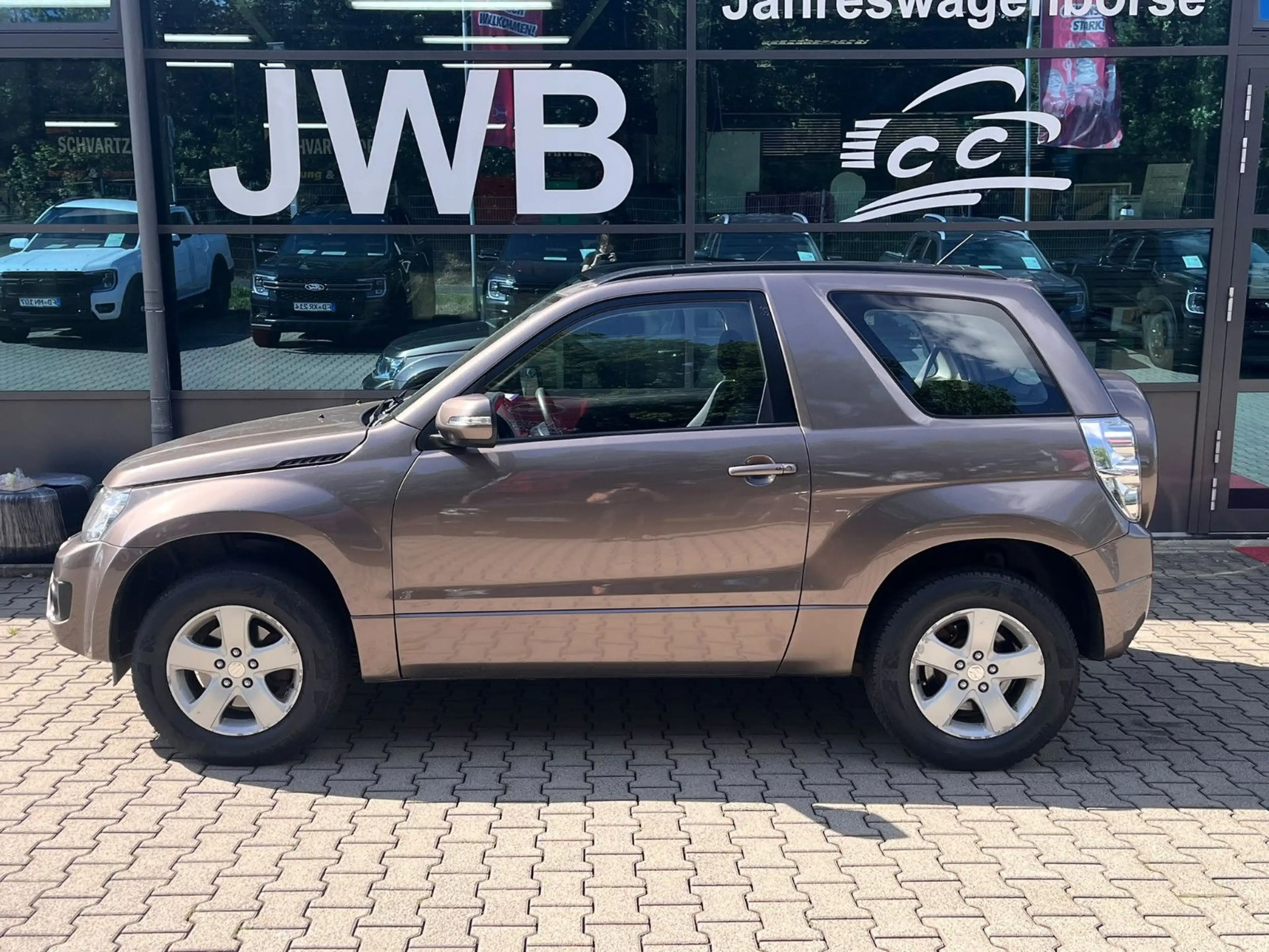 Suzuki Grand Vitara 4x4 1.9 DDIS AHK/keinRost Allrad — photo 3