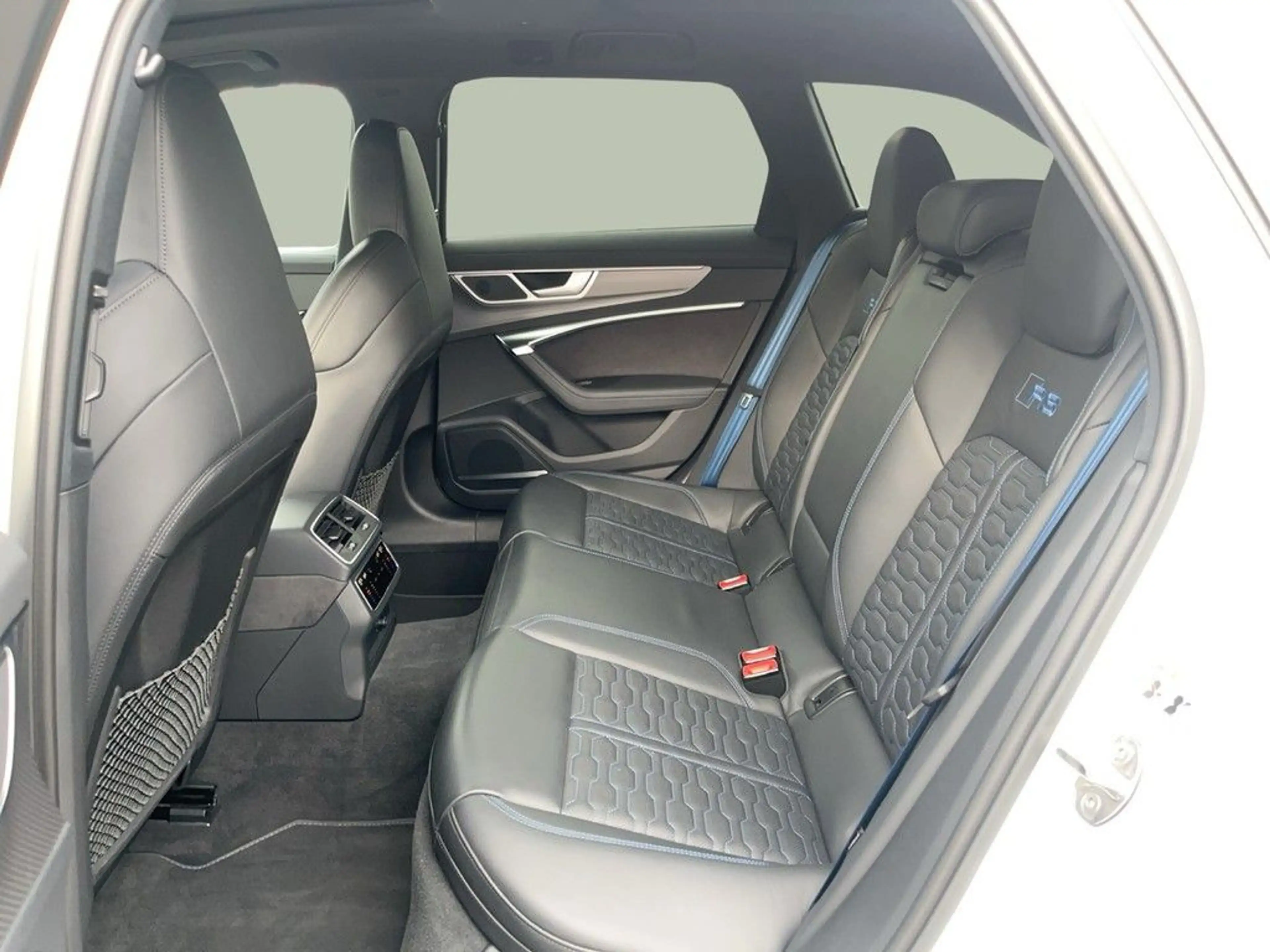 Audi RS6 RS6 Avant 4.0 TFSI performance Navi Pano Matrix- — photo 14