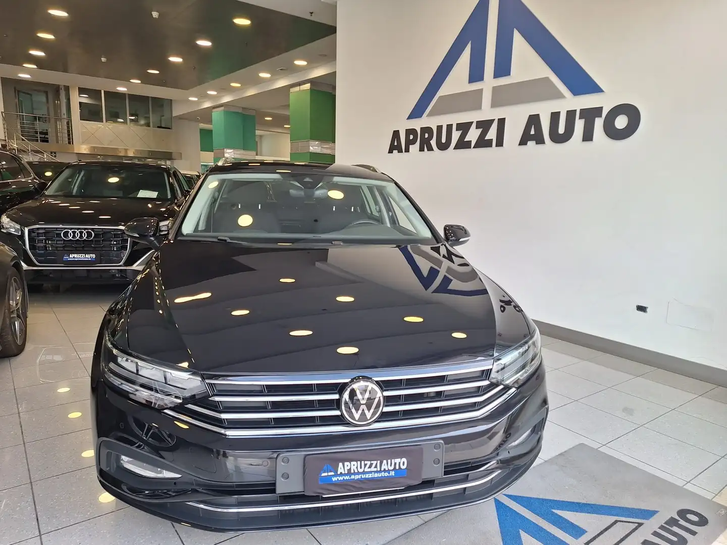 Volkswagen Passat Variant Variant 2.0 tdi Business 122cv dsg SENSORI Nero - 1