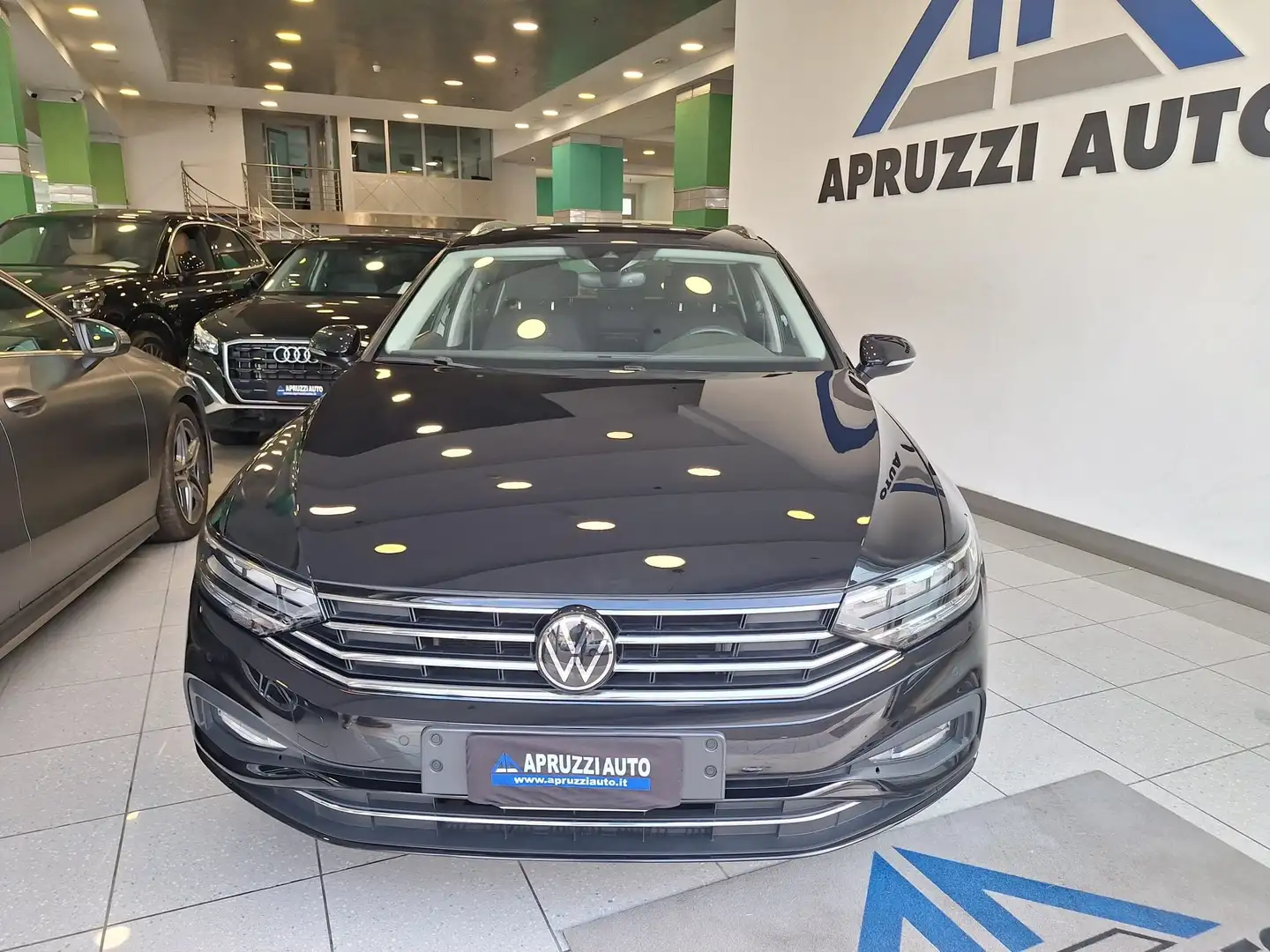 Volkswagen Passat Variant Variant 2.0 tdi Business 122cv dsg SENSORI Nero - 2