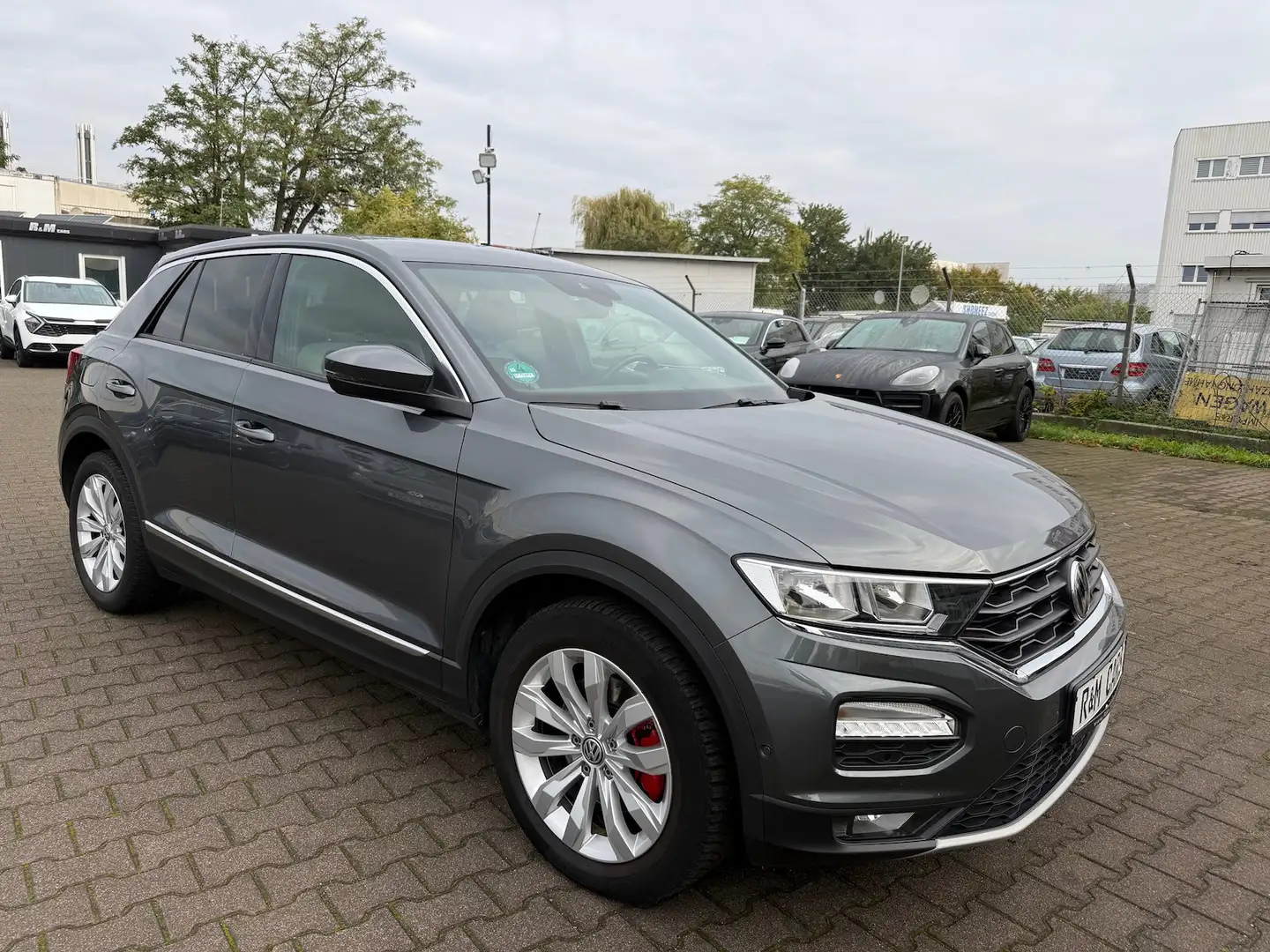 Volkswagen T-Roc 2.0 TSI Sport 4Motion/TopZustand Grijs - 2