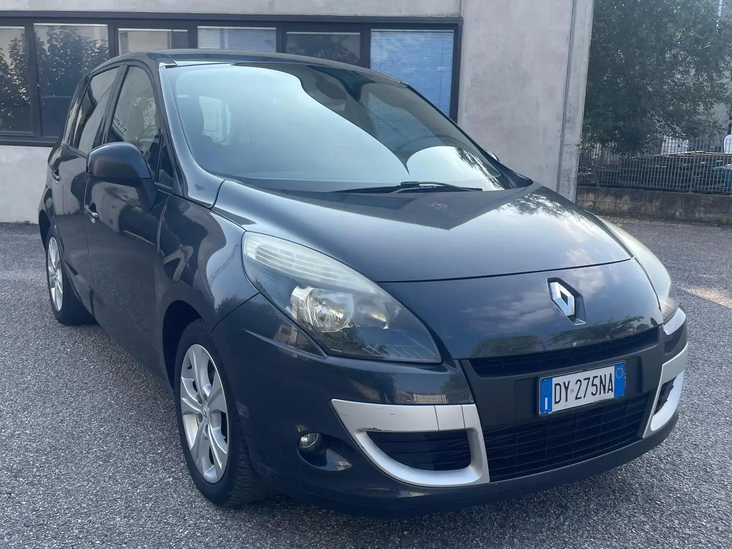 Renault Scenic Scenic X-Mod 1.5 dci Attractive (confort) 110cv Grigio - 1