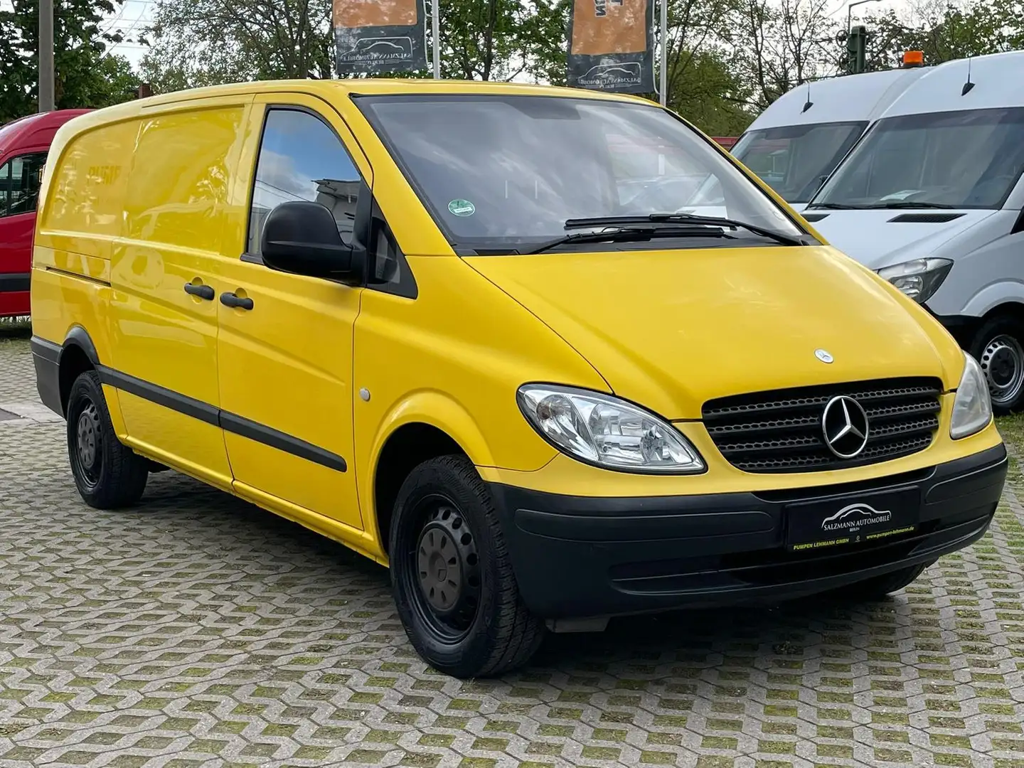 Mercedes-Benz Vito 111 CDI//LANG//AHK//1.Hand//REGALE//HU NEU Żółty - 2