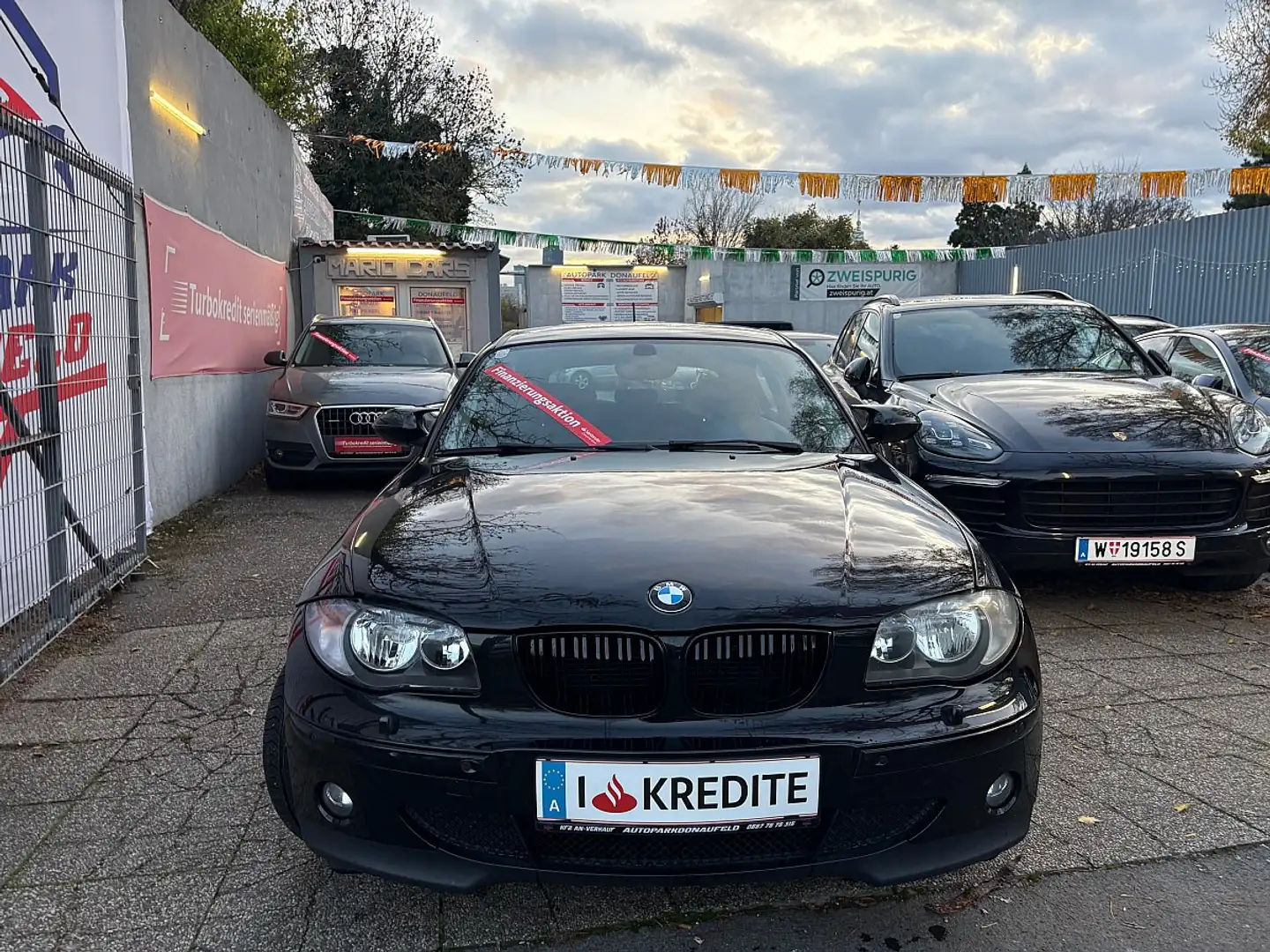 BMW 116 i Österreich-Paket*NEUES PICKERL*GEPFLEGT* Schwarz - 2