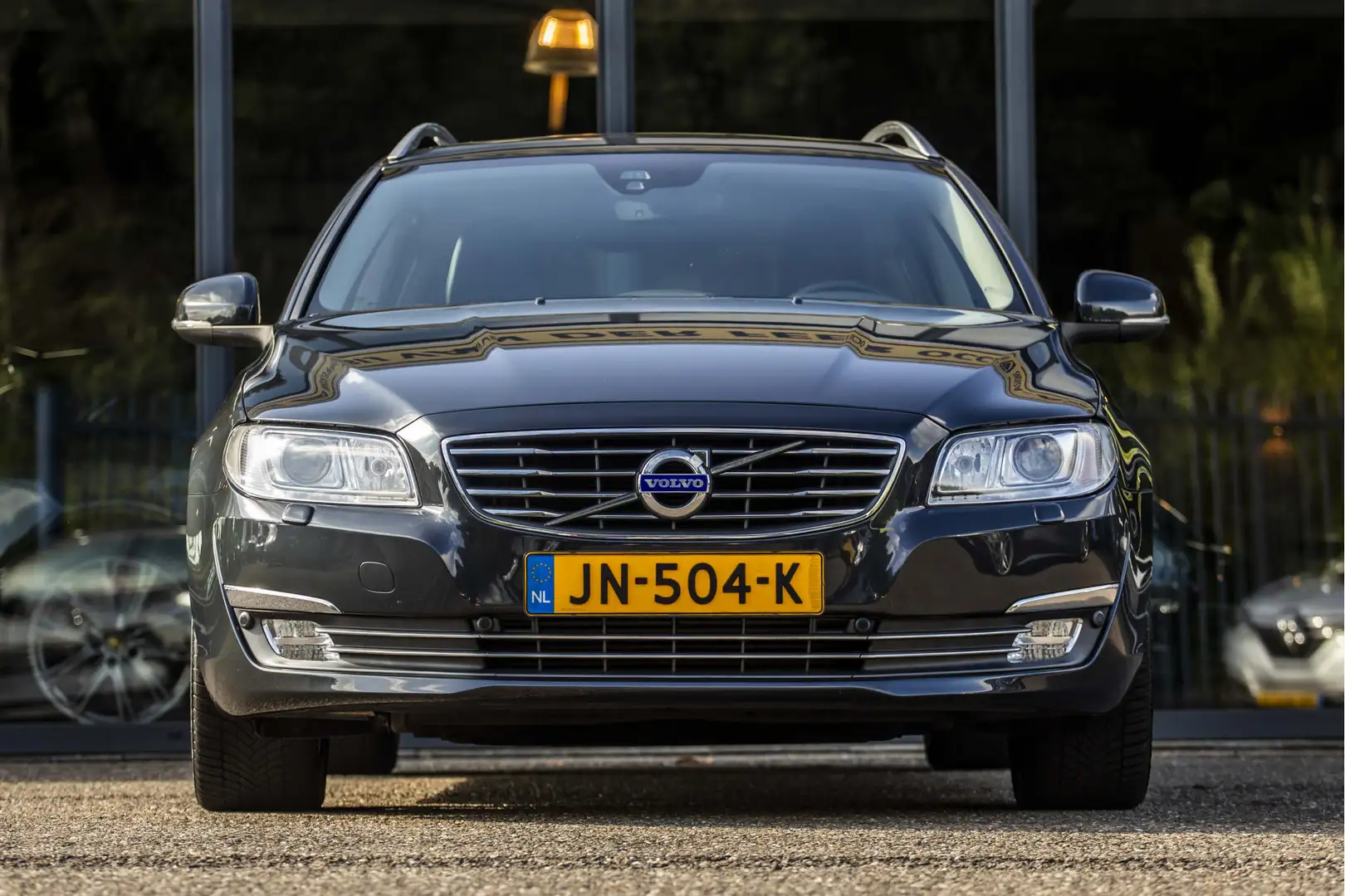 Volvo V70 2.0 T4 Polar+ Gris - 2