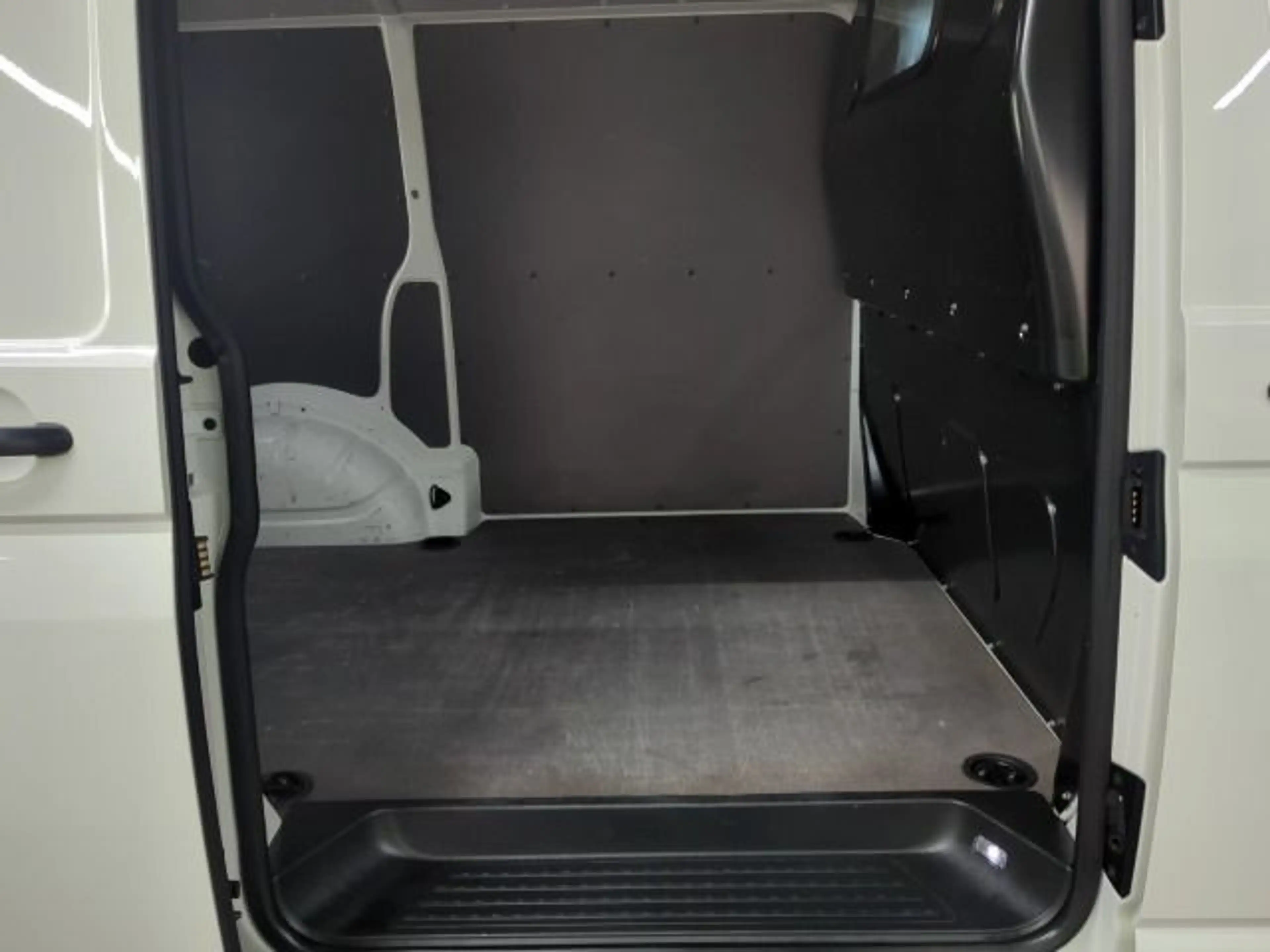 Volkswagen T6.1 Transporter T6.1 Kasten KR 2.0 TDI EcoProfi L1H1 FLÜGELTÜREN — photo 10