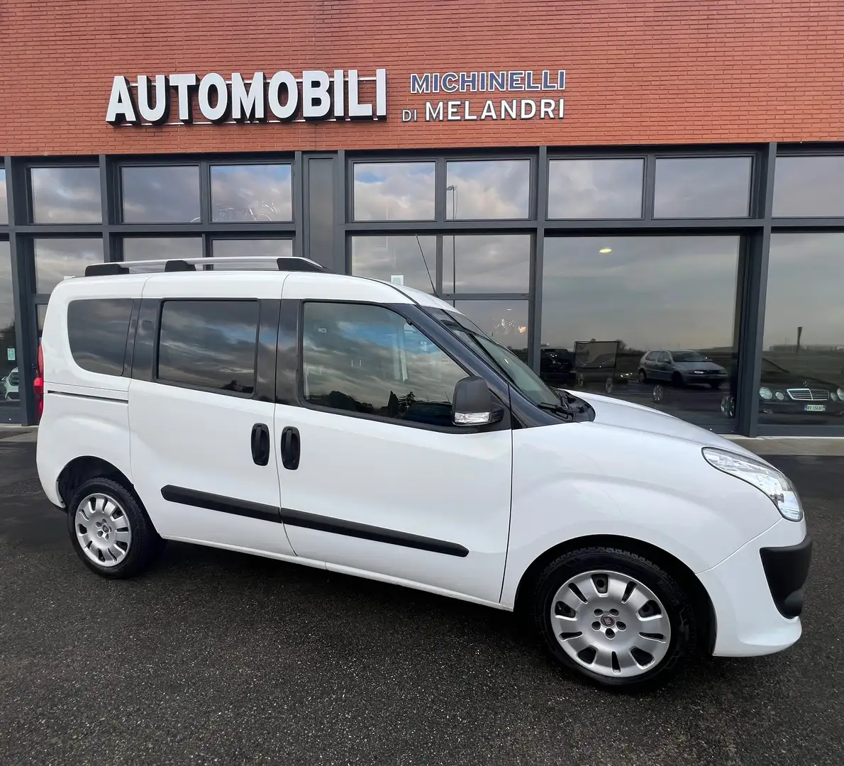 Fiat Doblo Doblo II 2010 2.0 mjt 16v Dynamic E5+ Blanc - 1