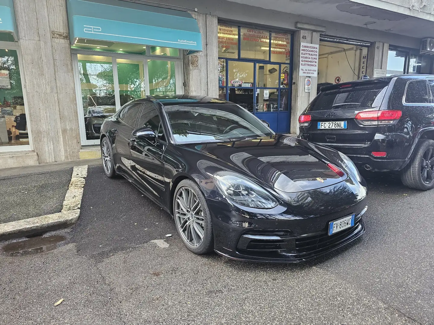 Porsche Panamera PANAMERA 4 Nero - 1