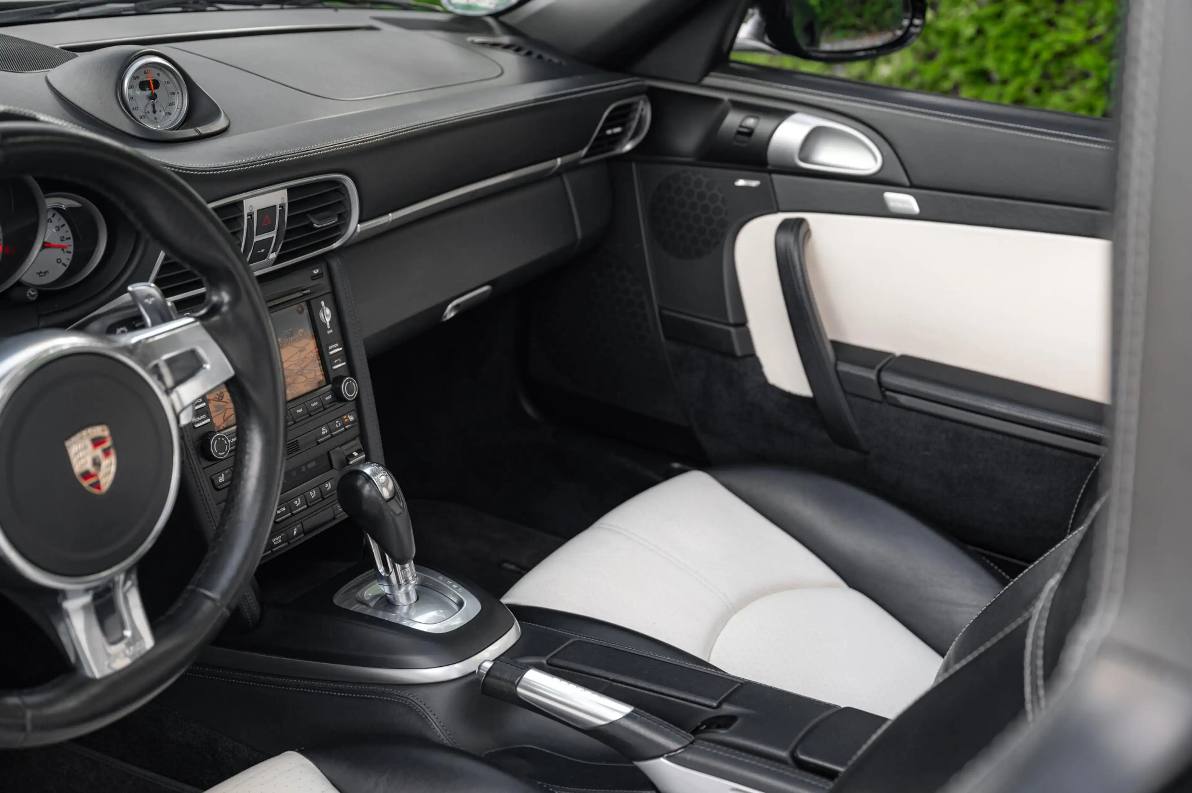 Porsche 997 997 Cabrio 3.8 Turbo S 530pk |BiColor|SportChrono+ — photo 18