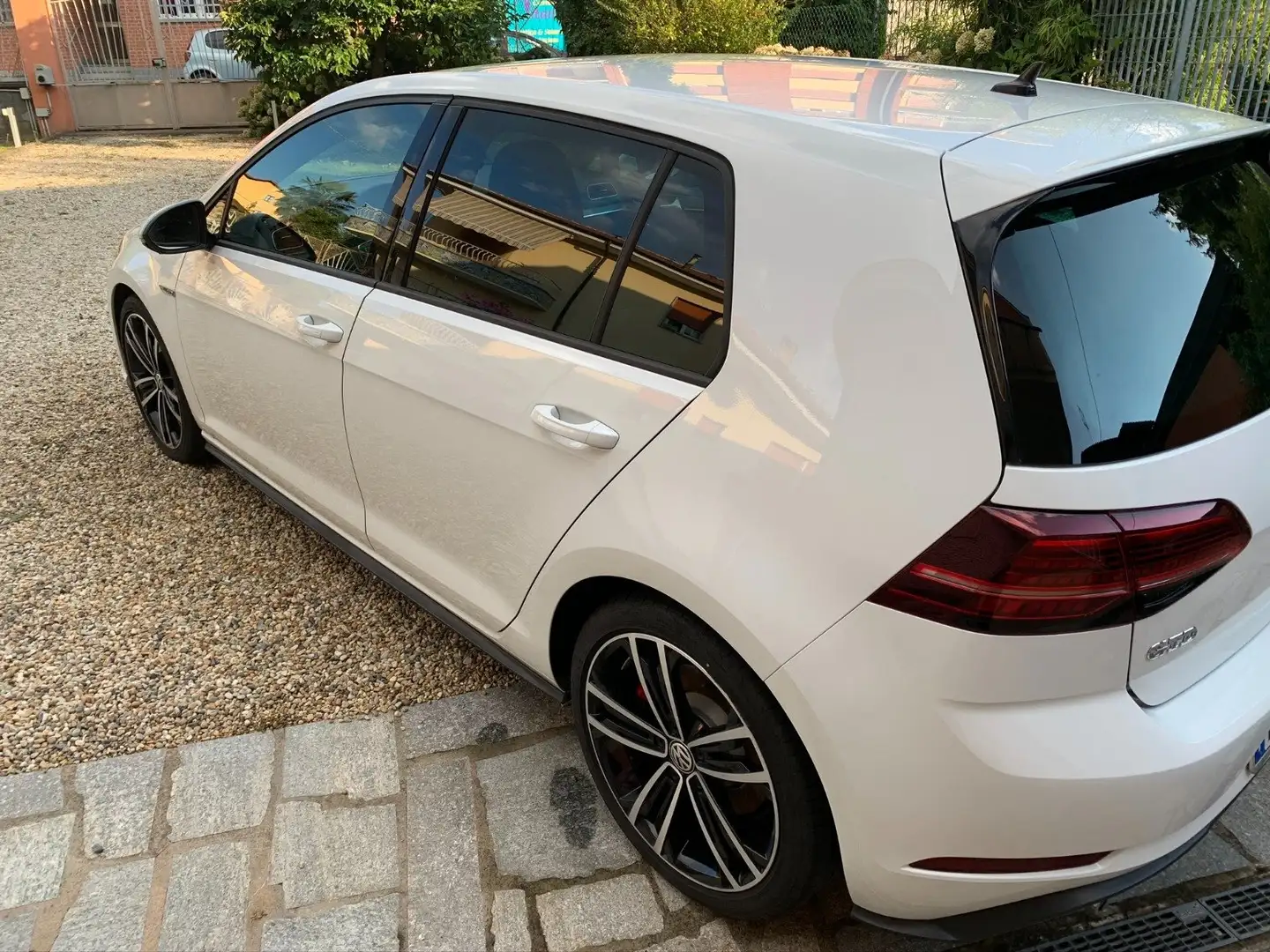 Volkswagen Golf Golf 5p 2.0 tdi Gtd 184cv Bianco - 2
