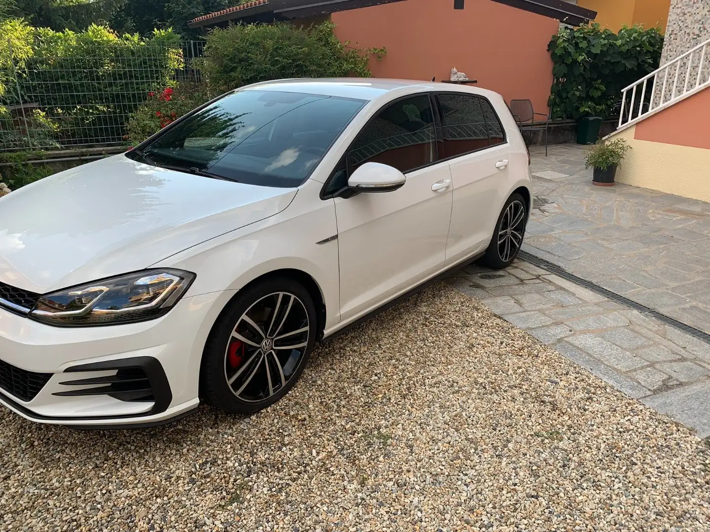 Volkswagen Golf Golf 5p 2.0 tdi Gtd 184cv Bianco - 1