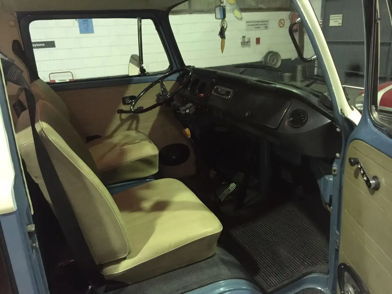 Volkswagen T2 Motor Doble carburación., foto 10