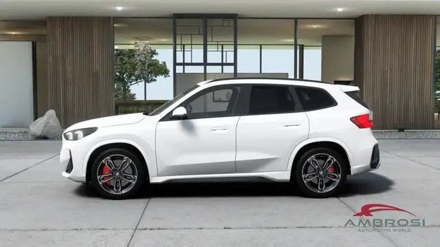 BMW X1 view 3