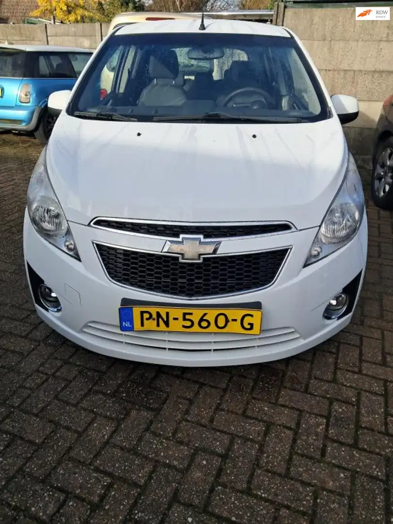 Chevrolet Spark 1.0 16V LE Blanc - 1