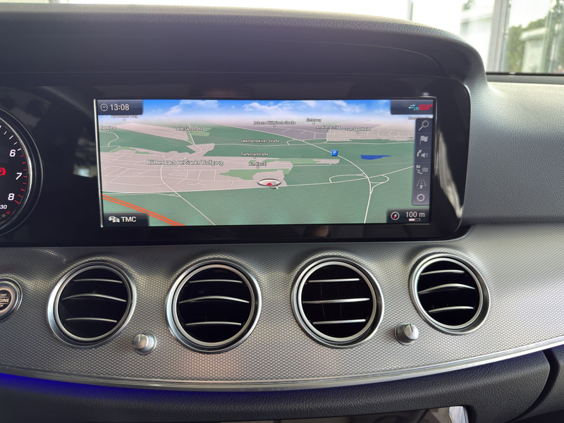 Mercedes-Benz E 200 T 4Matic Avantgarde LED*RFK*SCHIEBEDACH — photo 14