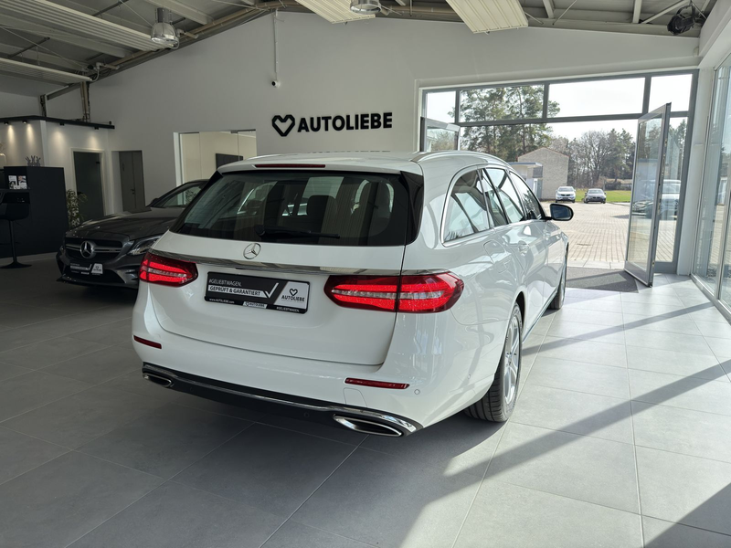 Mercedes-Benz E 200 T 4Matic Avantgarde LED*RFK*SCHIEBEDACH — photo 3