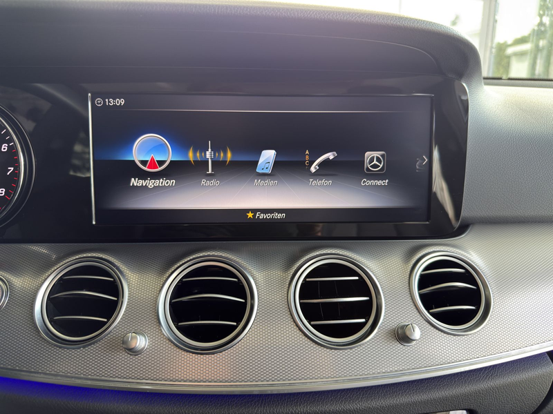 Mercedes-Benz E 200 T 4Matic Avantgarde LED*RFK*SCHIEBEDACH — photo 13
