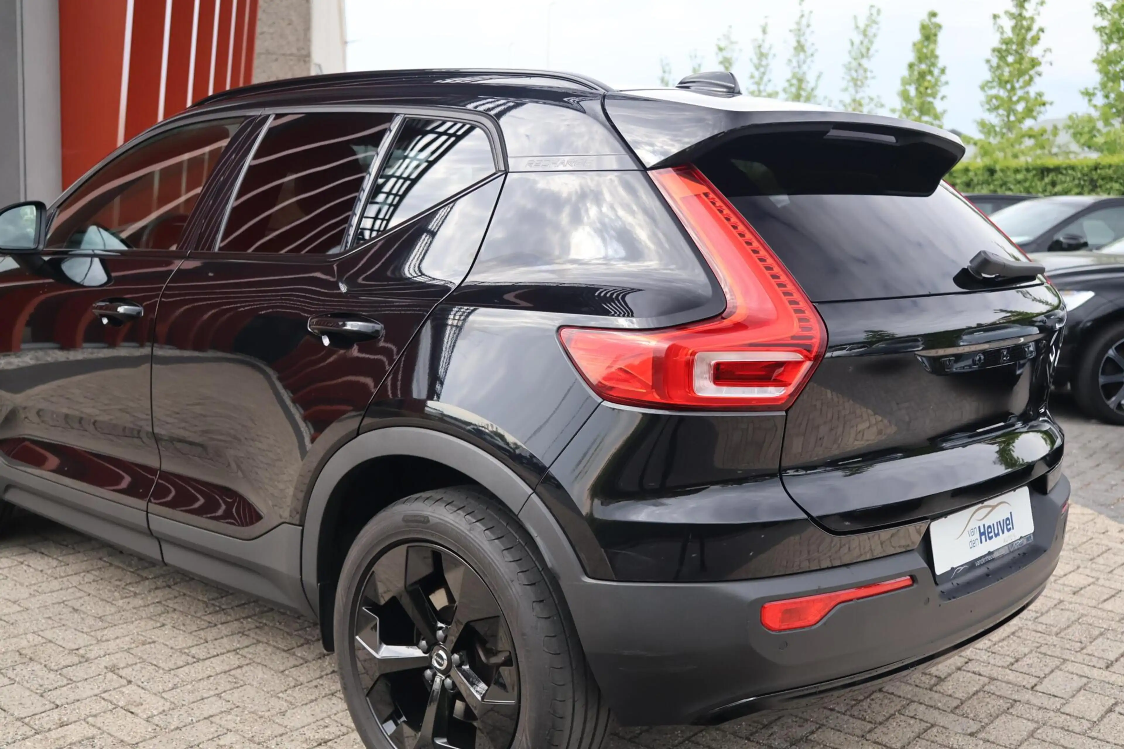 Volvo XC40 T4 Recharge Black Edition| Stoelverwarming | Trekh — photo 13