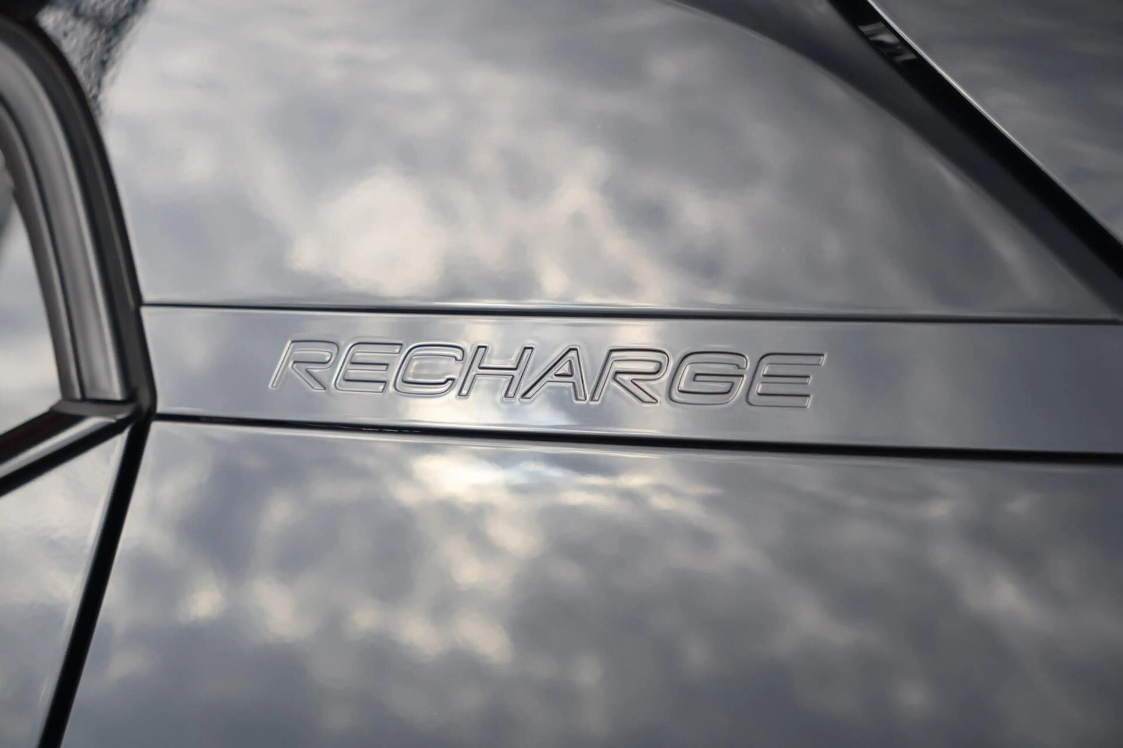 Volvo XC40 T4 Recharge Black Edition| Stoelverwarming | Trekh — photo 11