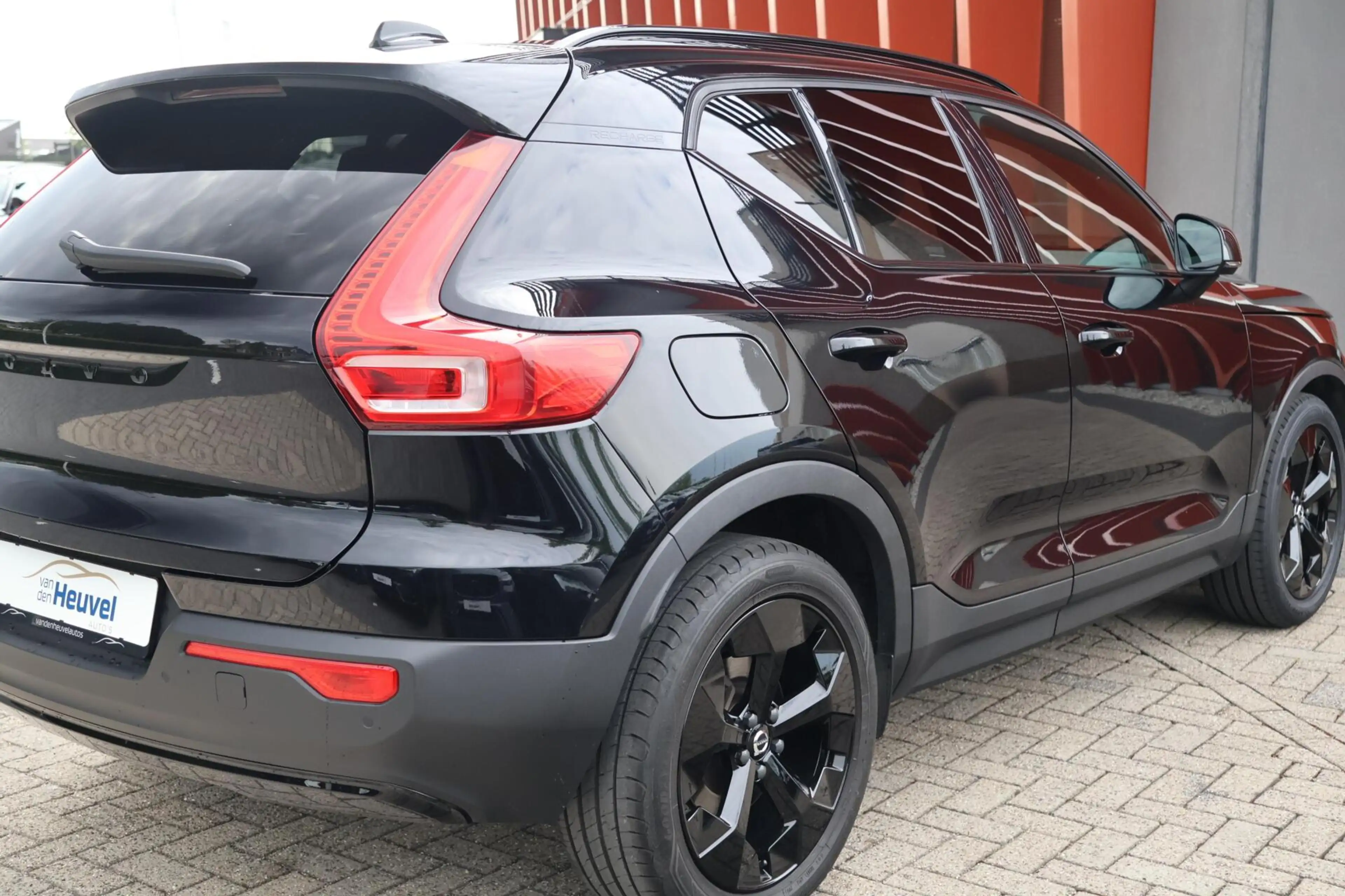 Volvo XC40 T4 Recharge Black Edition| Stoelverwarming | Trekh — photo 12