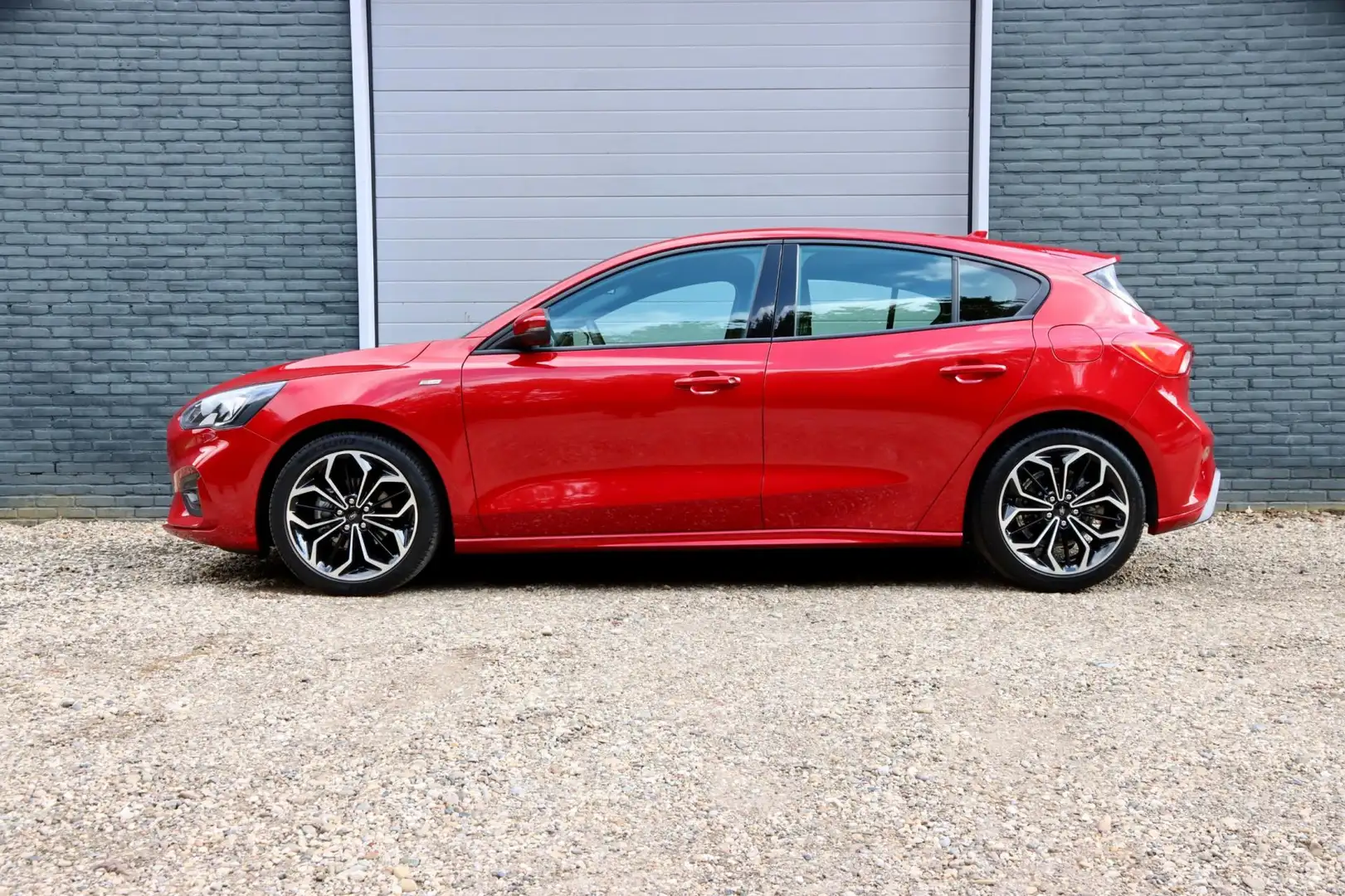 Ford Focus 1.0 EcoBoost Hybrid ST Line X Business | 155 PK |1 Rood - 2