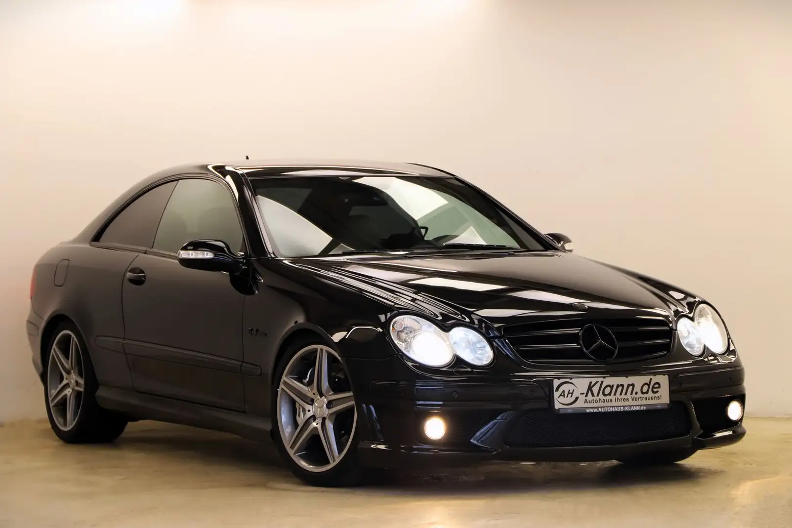 Mercedes-Benz CLK 63 AMG 481PS 7G Carbon Vmax BRD Auto Чорний - 1