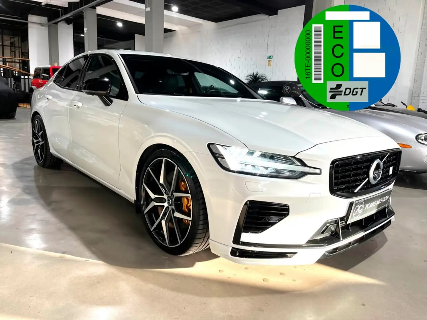 Volvo S60 T8 Twin Polestar Aut. Білий - 1