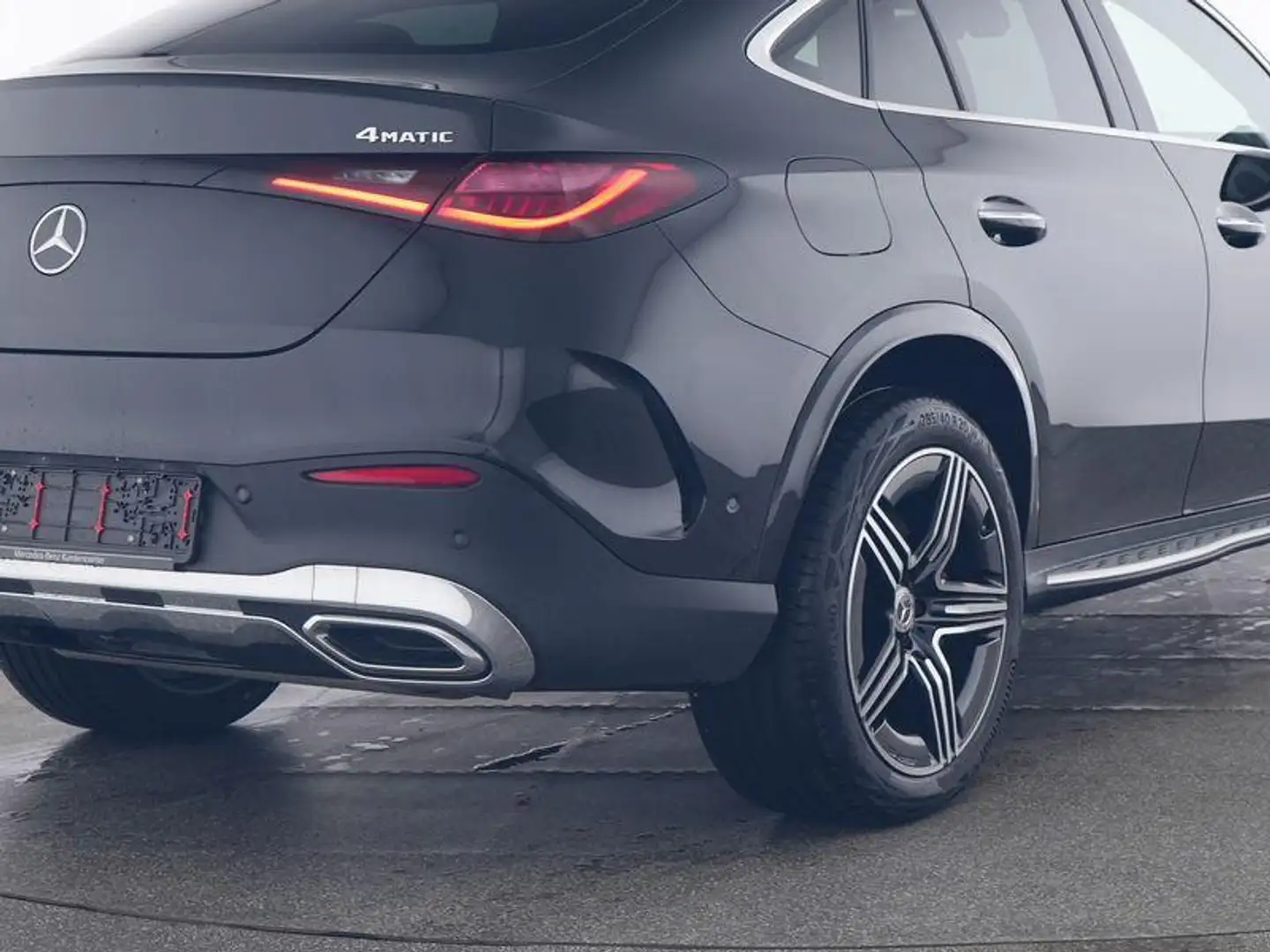 Mercedes-Benz GLC 300 e 4M Coupé AMG LINE PREMIUM AHK 20" 360° Negro - 2