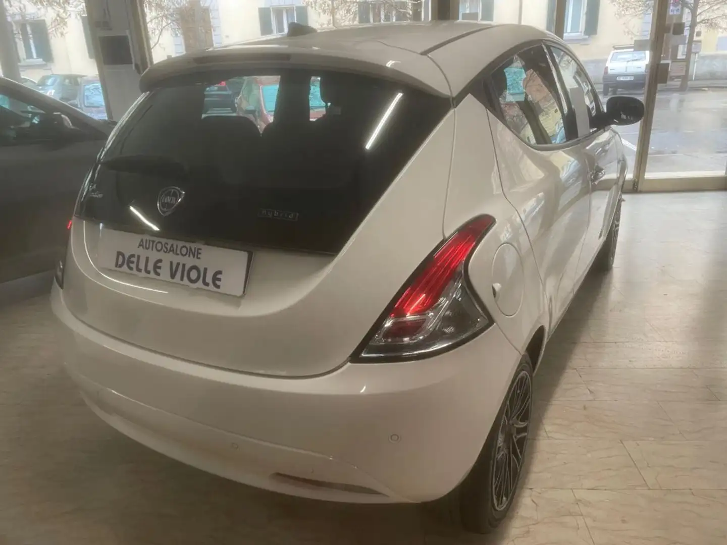 Lancia Ypsilon 1.0 FireFly 5 porte S&S Hybrid  Gold *OK NEOPATENT Bianco - 1