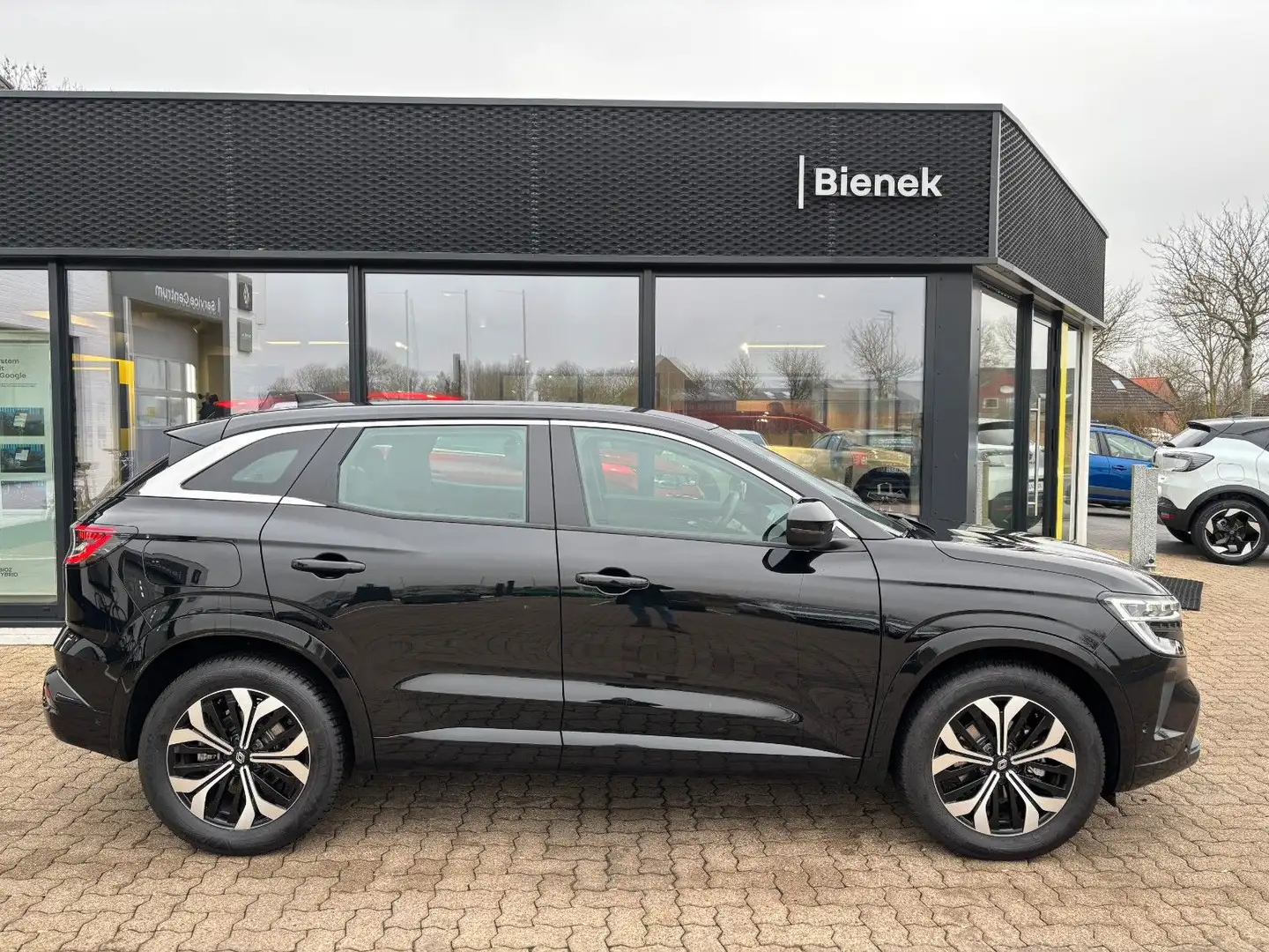 Renault Austral Evolution Mild Hybrid 140 Fekete - 1
