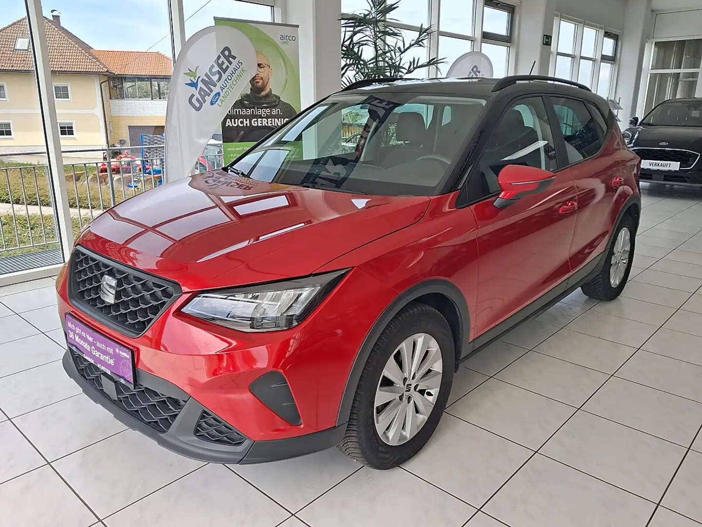 SEAT Arona 1,0 Eco TSI Style DSG Rot - 1