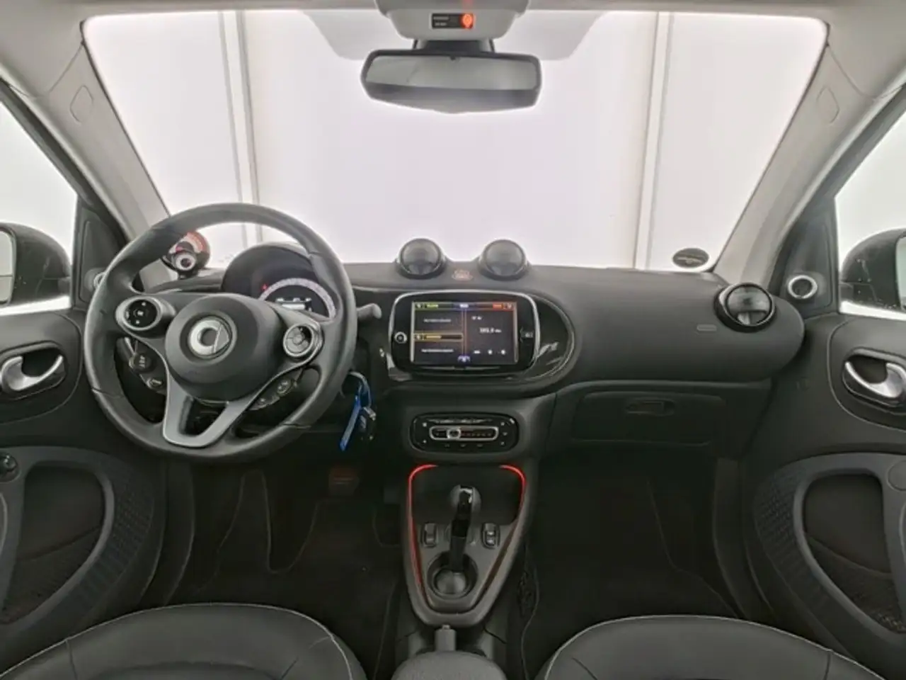 smart forTwo 2024 — фото 7